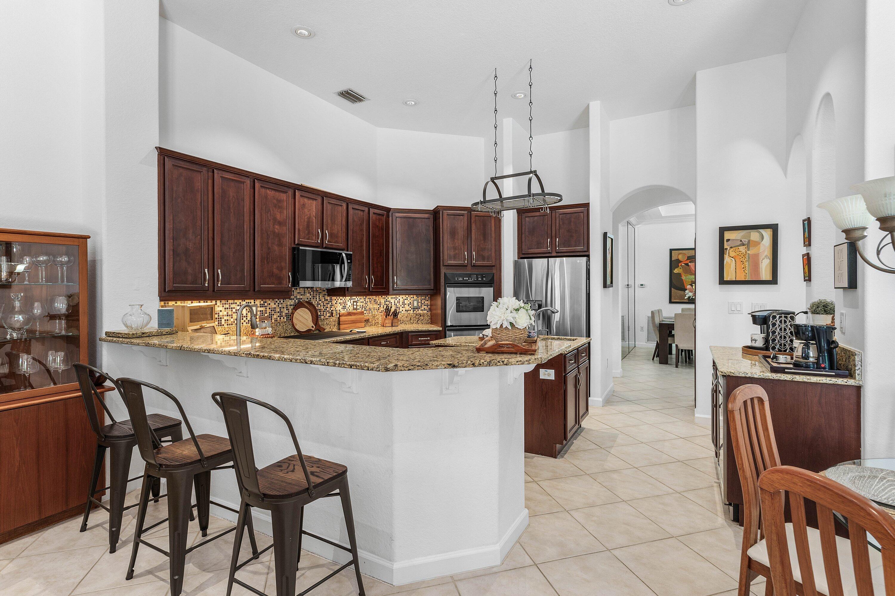 WEST SHORE - Residential
