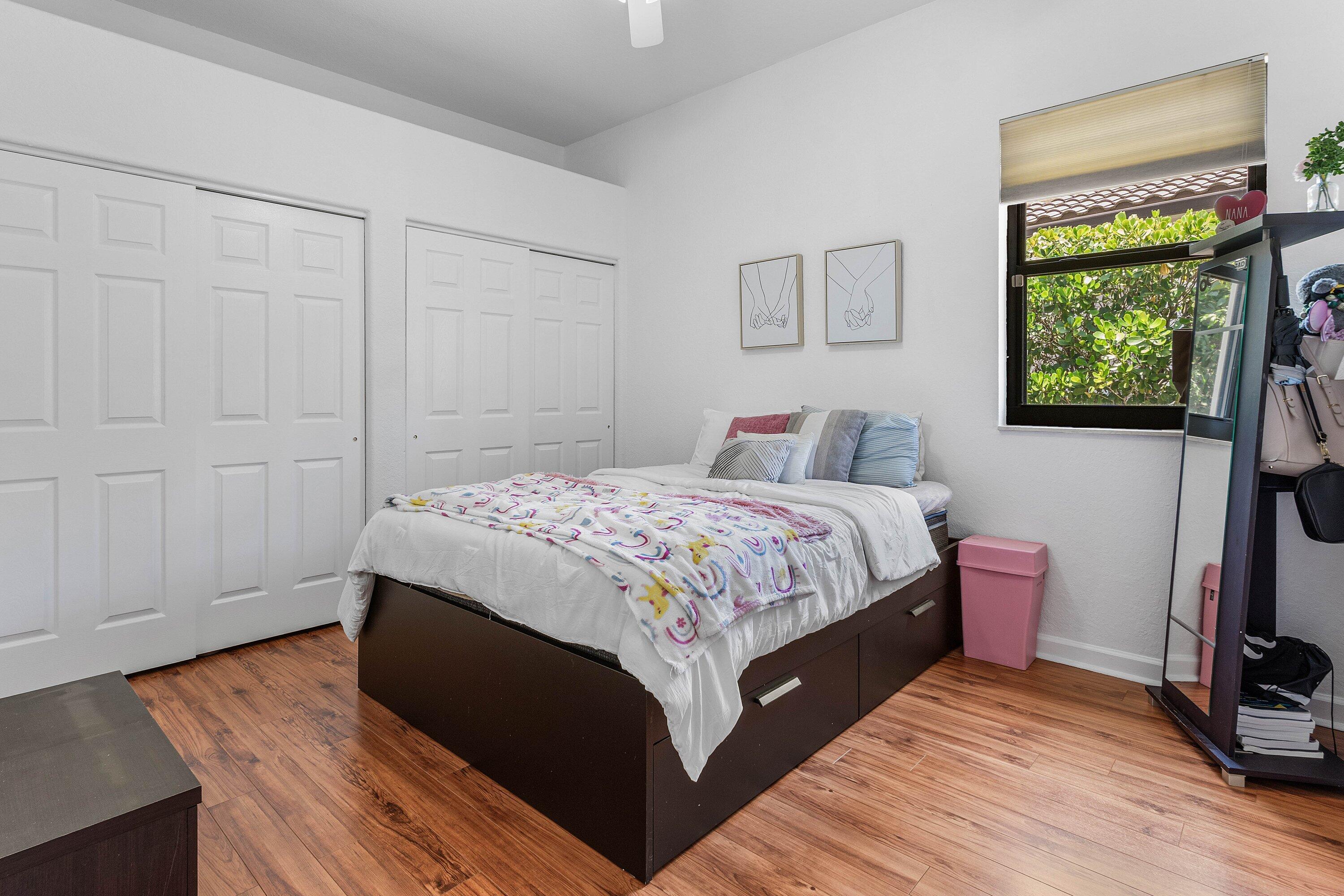 WEST SHORE - Residential