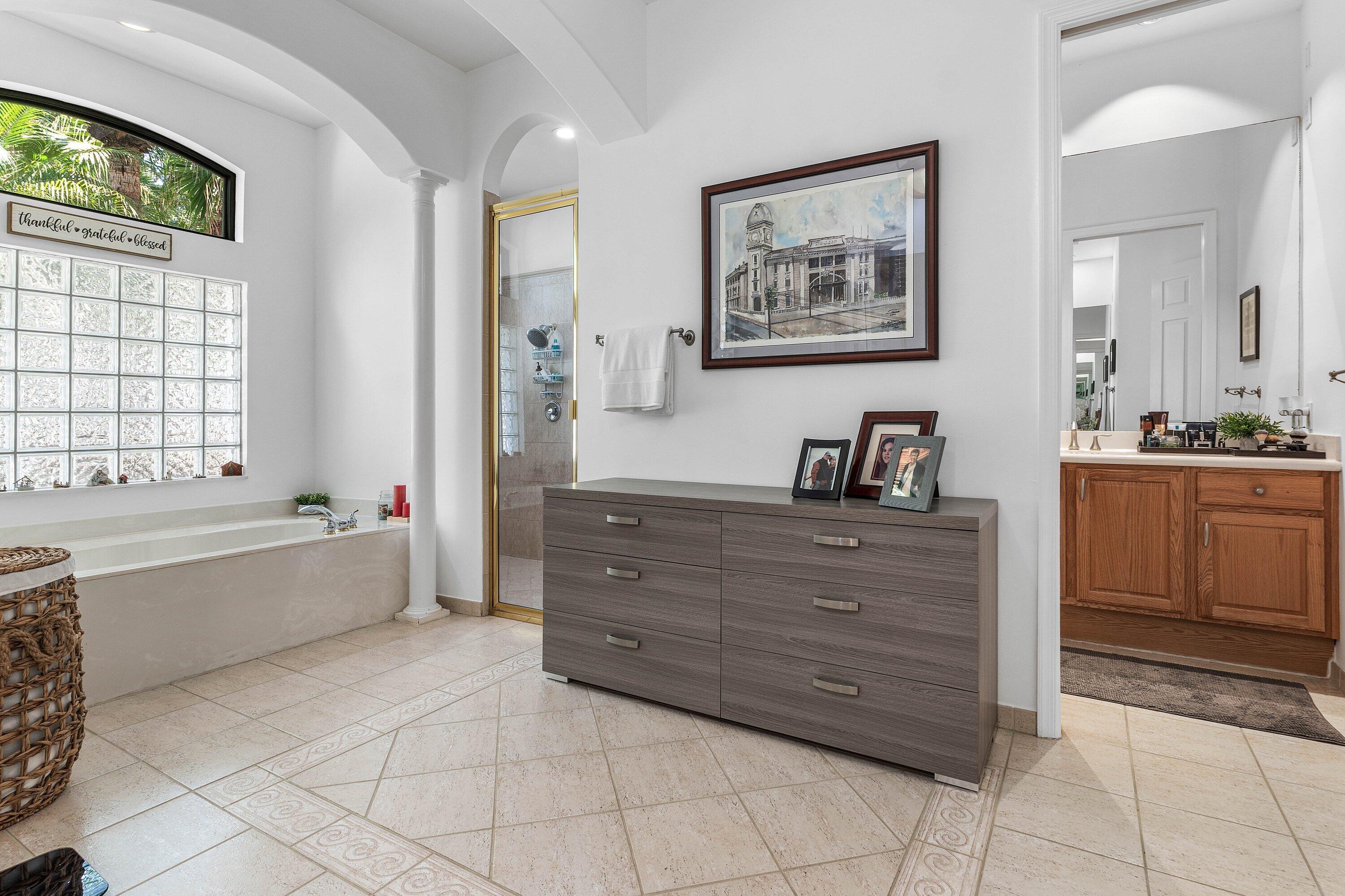 WEST SHORE - Residential