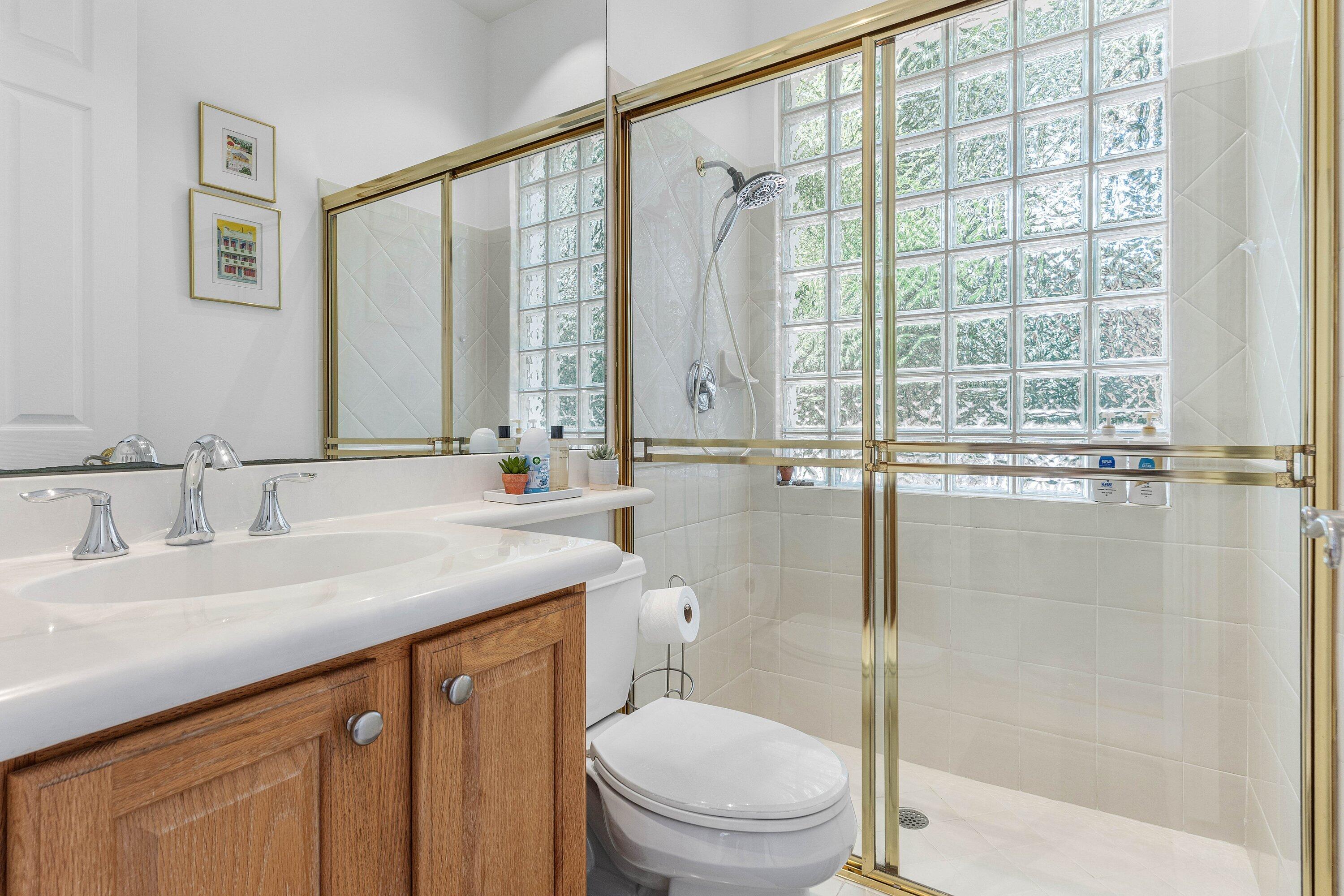 WEST SHORE - Residential