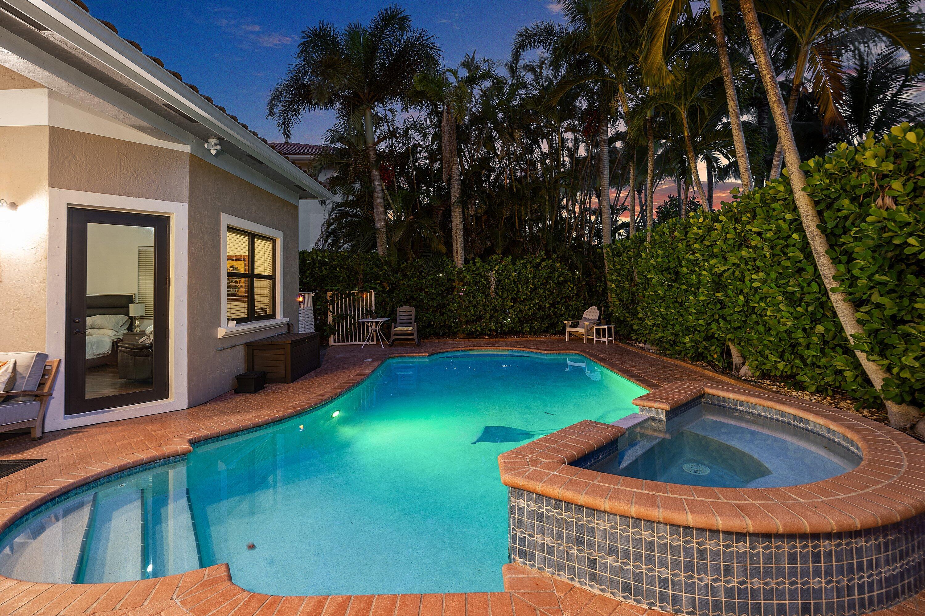 WEST SHORE - Residential