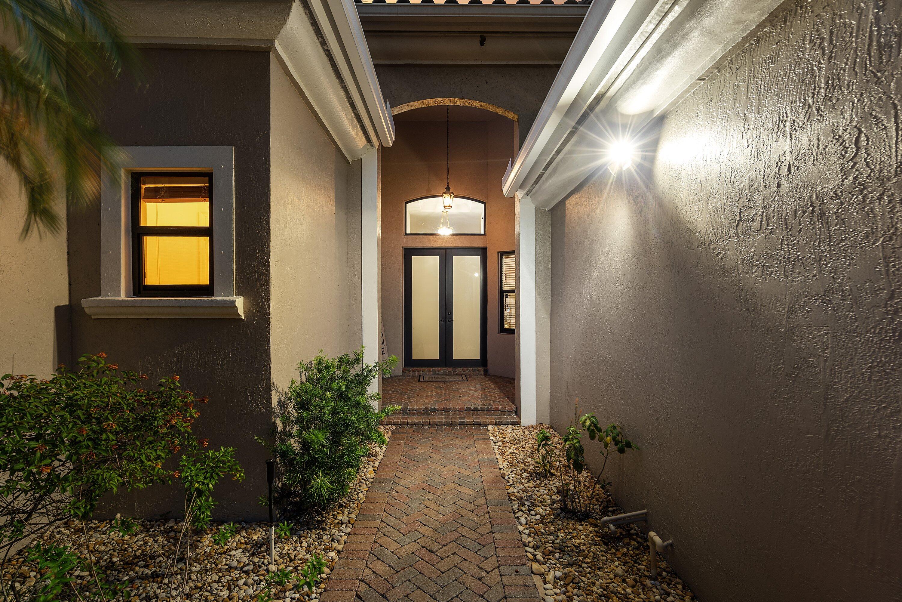 WEST SHORE - Residential