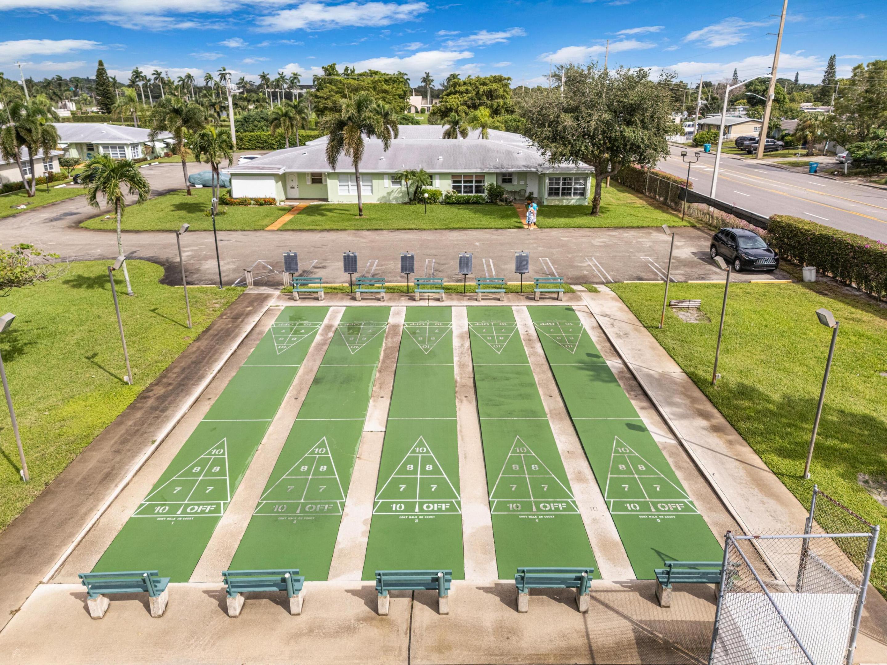 PINE POINT VILLAS CONDO - Residential