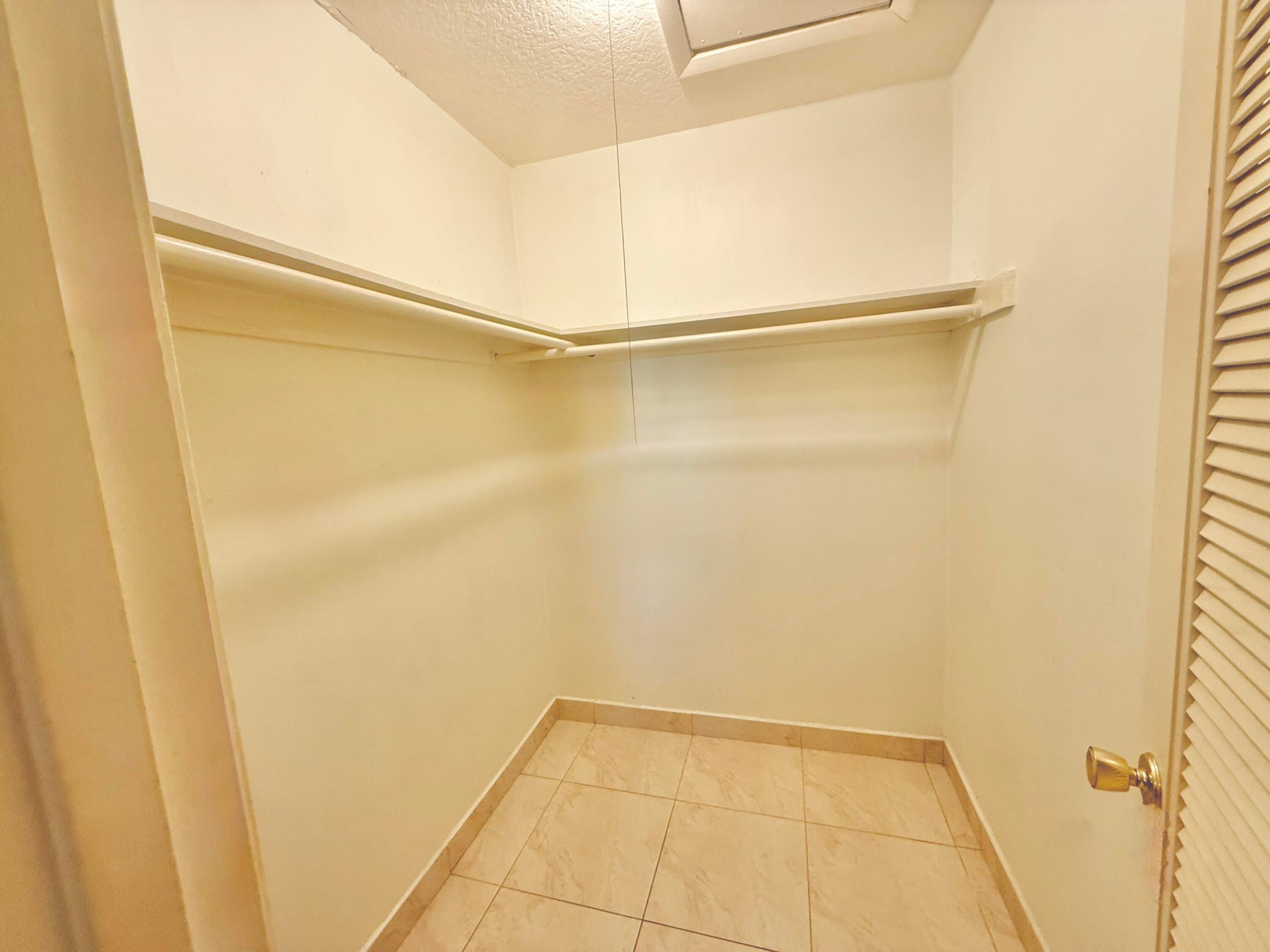 PINE POINT VILLAS CONDO - Residential