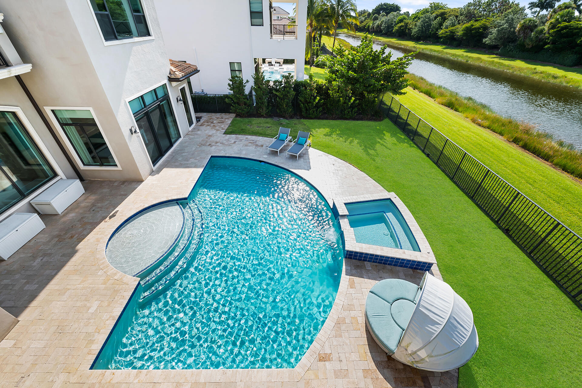 Seven Bridges - Residential