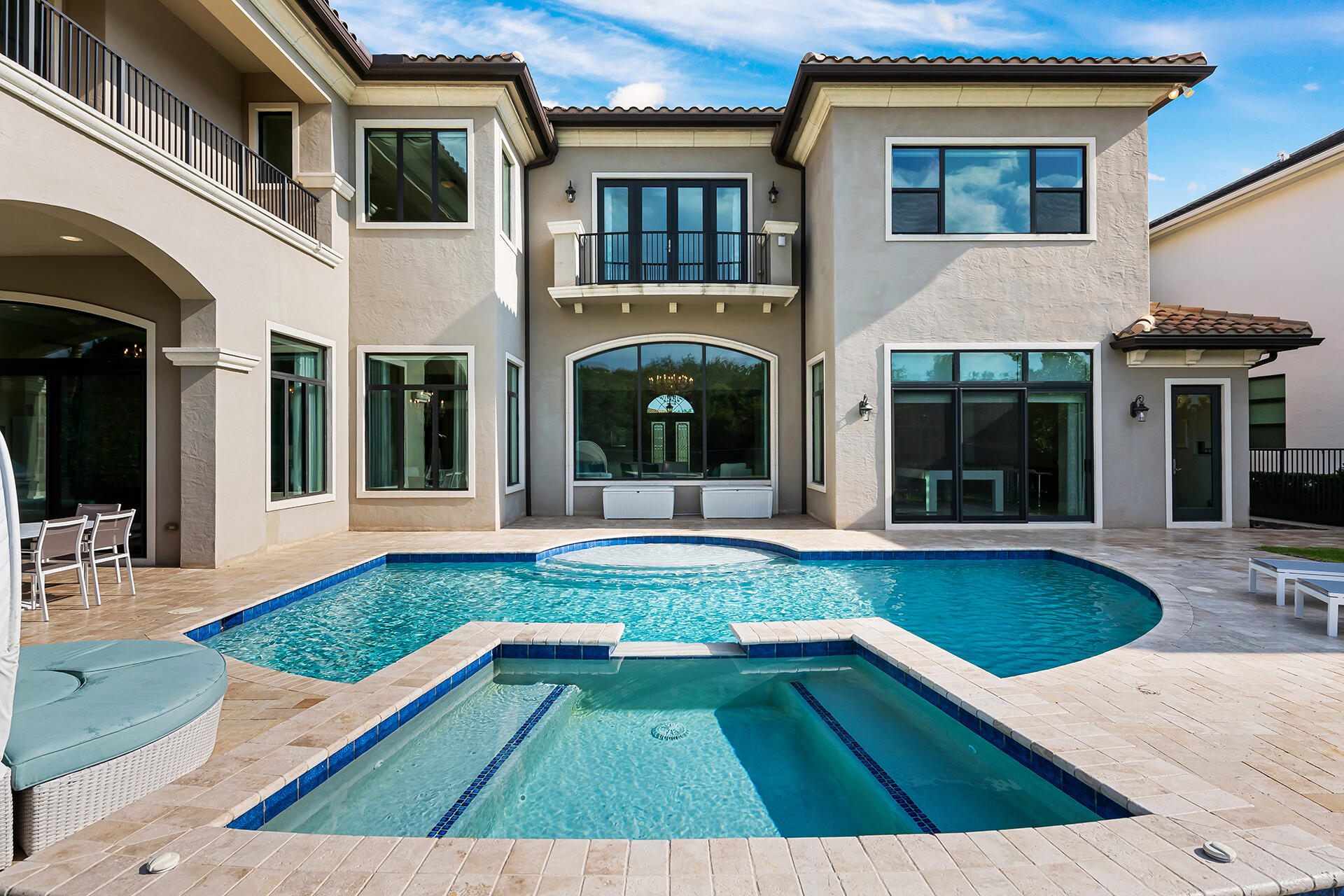 Seven Bridges - Residential