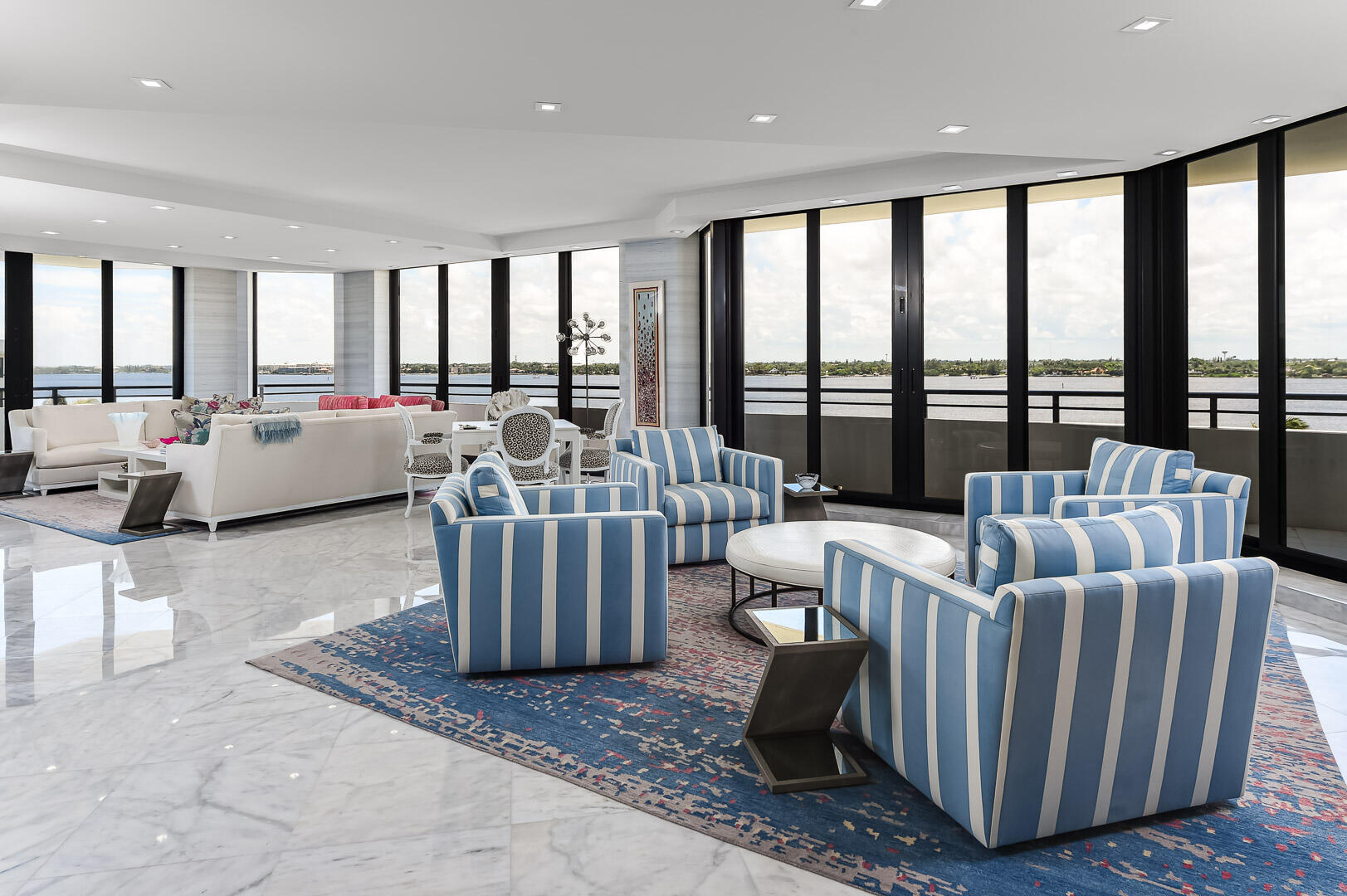 PALM BEACH HAMPTON CONDO - Residential