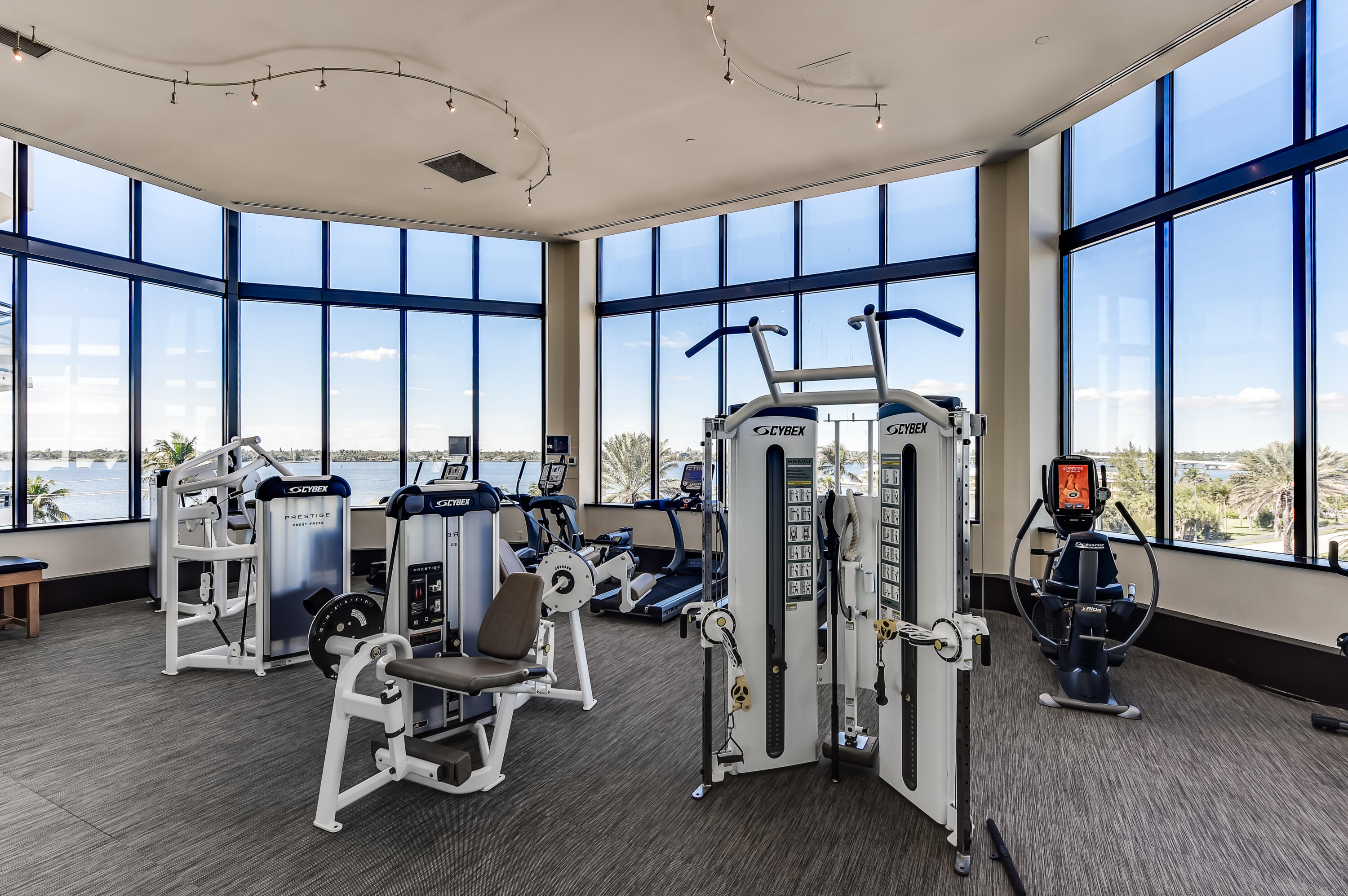 PALM BEACH HAMPTON CONDO - Residential
