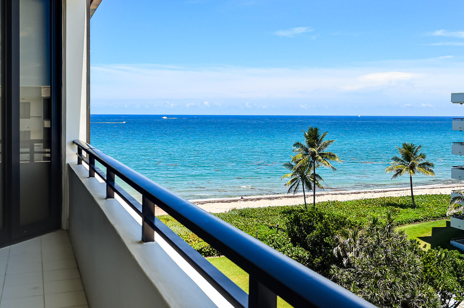 PALM BEACH HAMPTON CONDO - Residential