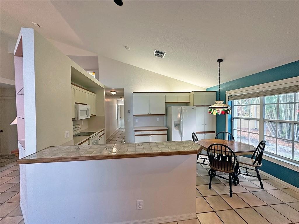 Country Isles Cove 137-45 - Residential
