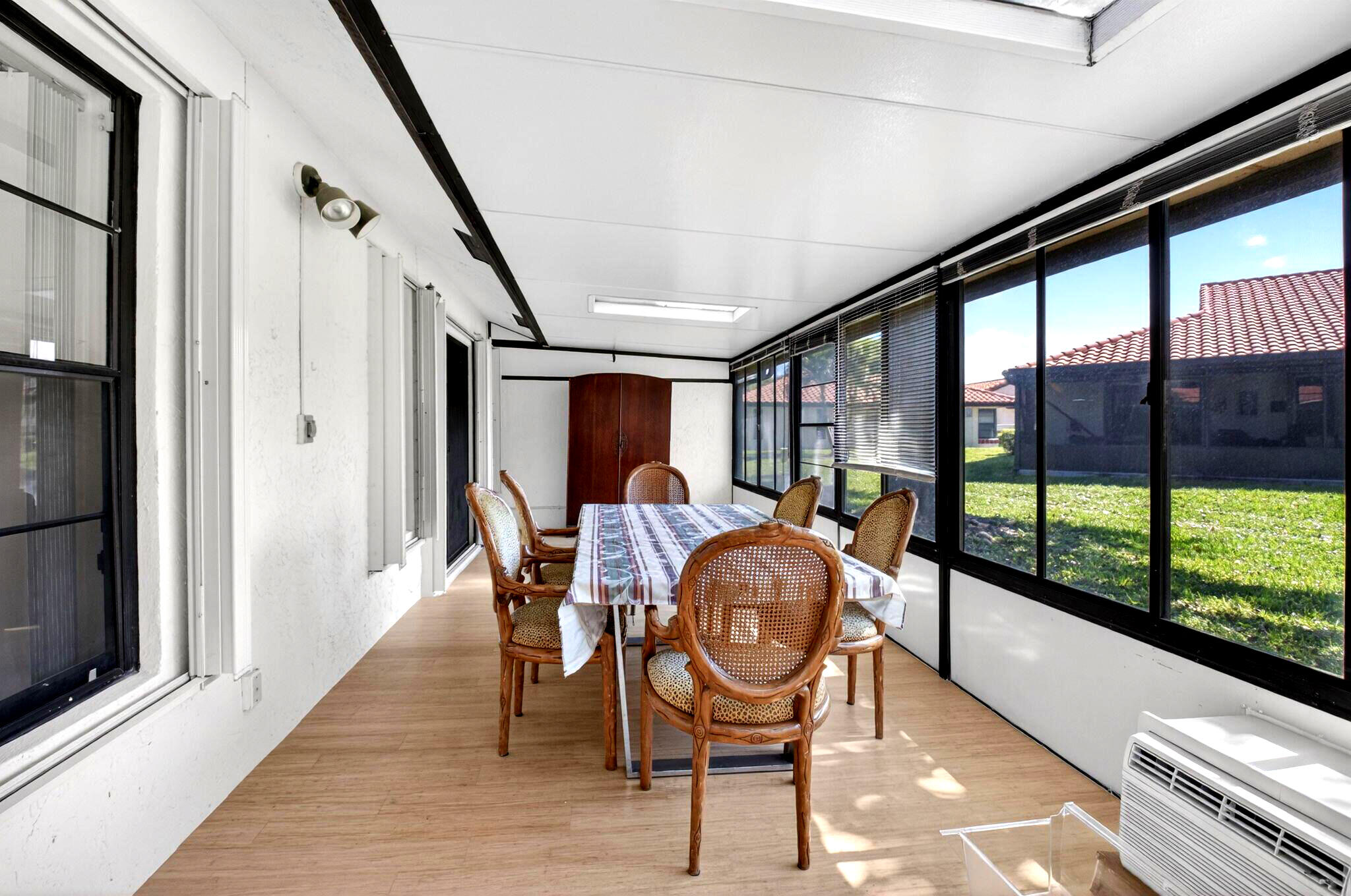 PALM CHASE CONDO - Residential Lease