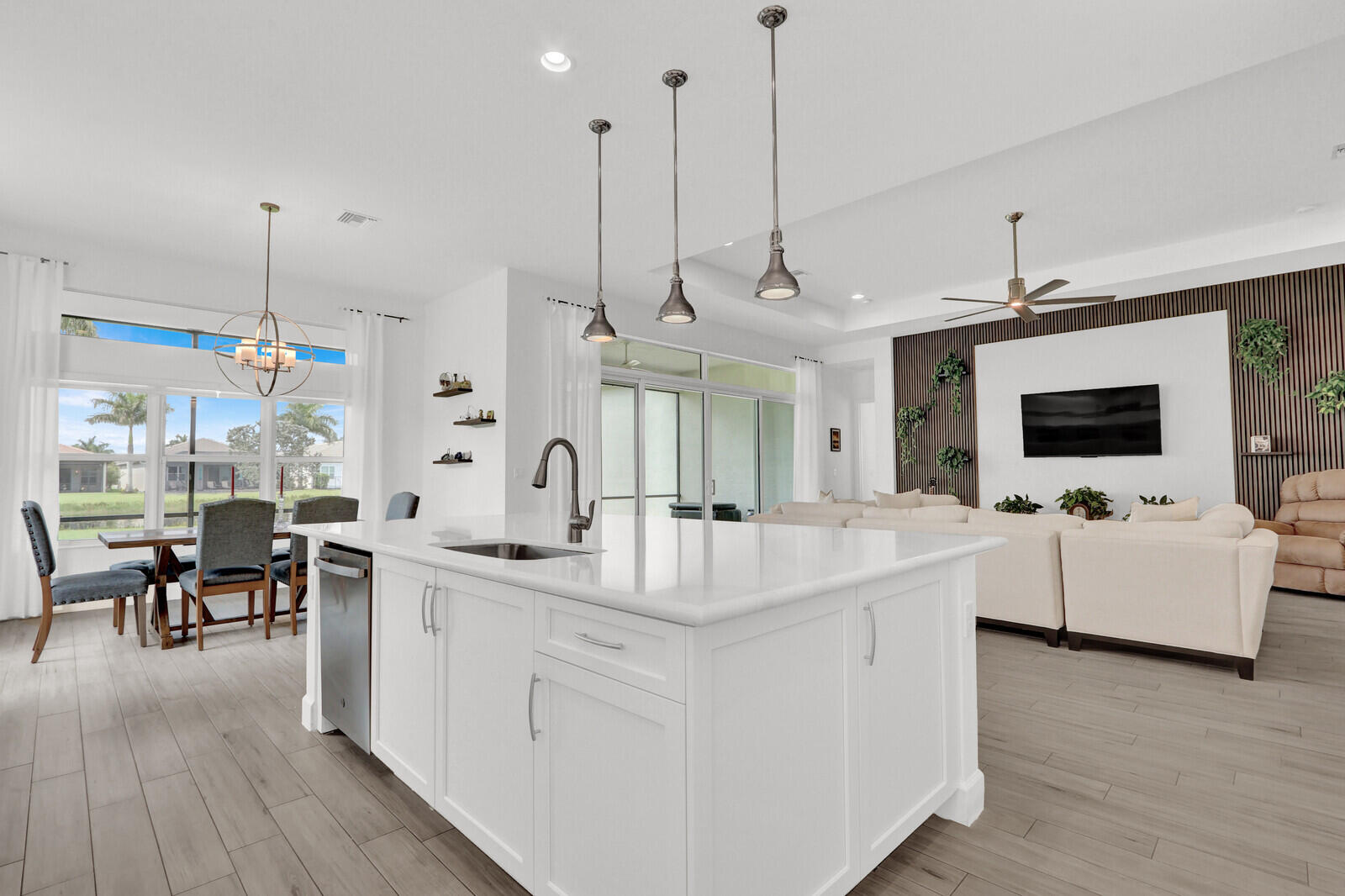 VALENCIA SOUND - Residential