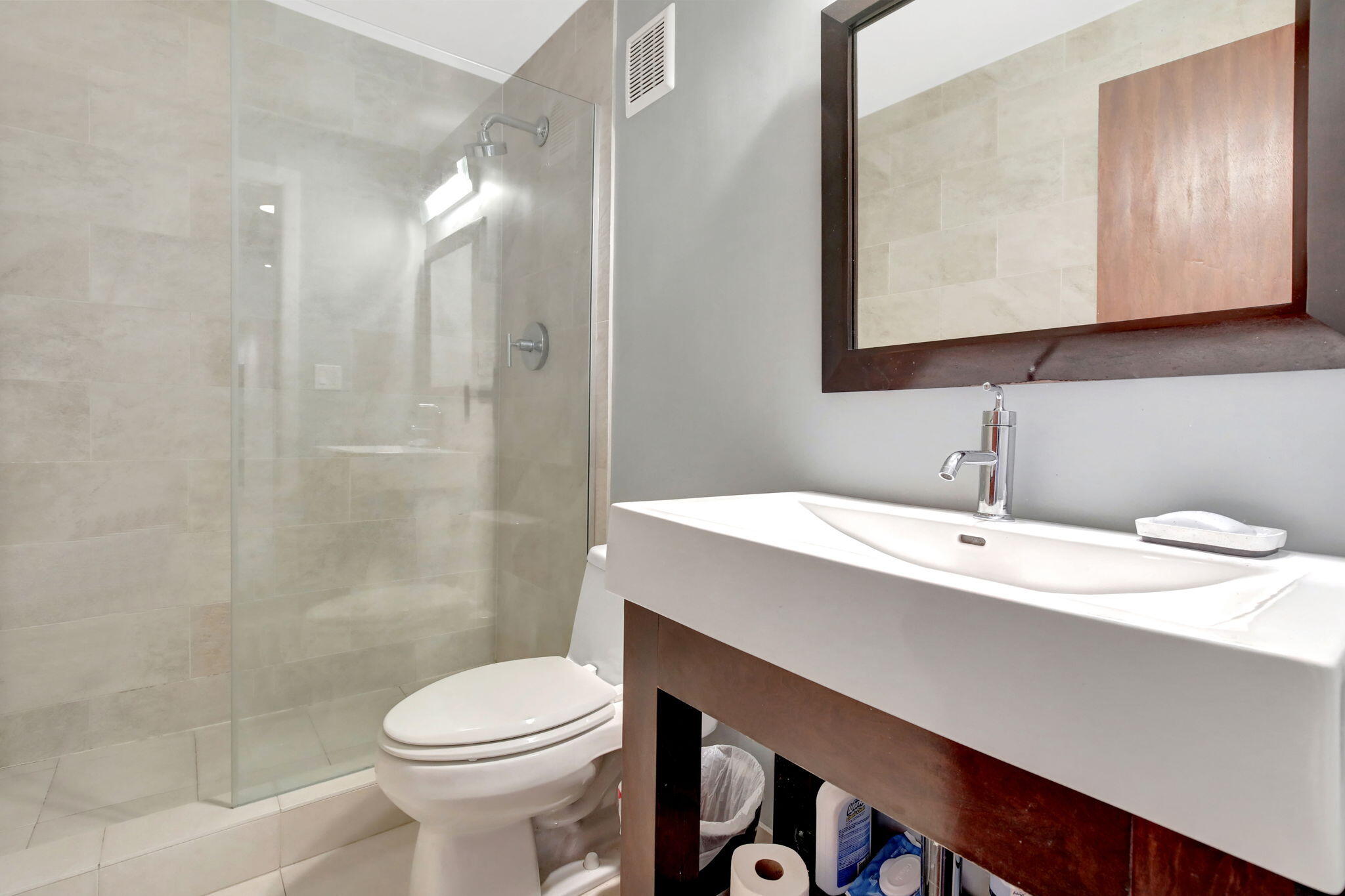 FOUNTAINS OF JACARANDA CONDO II - Residential
