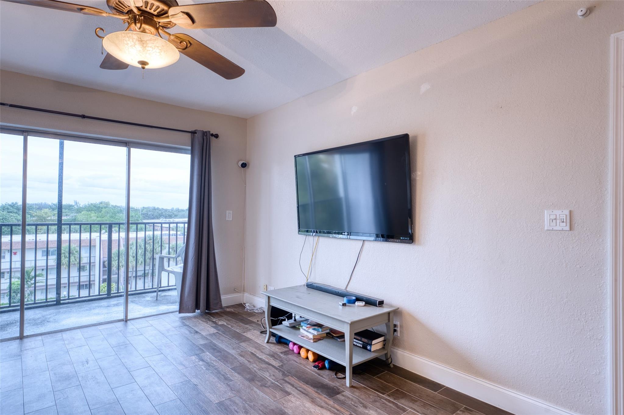 VILLAGE SQUARE CONDO - Residential