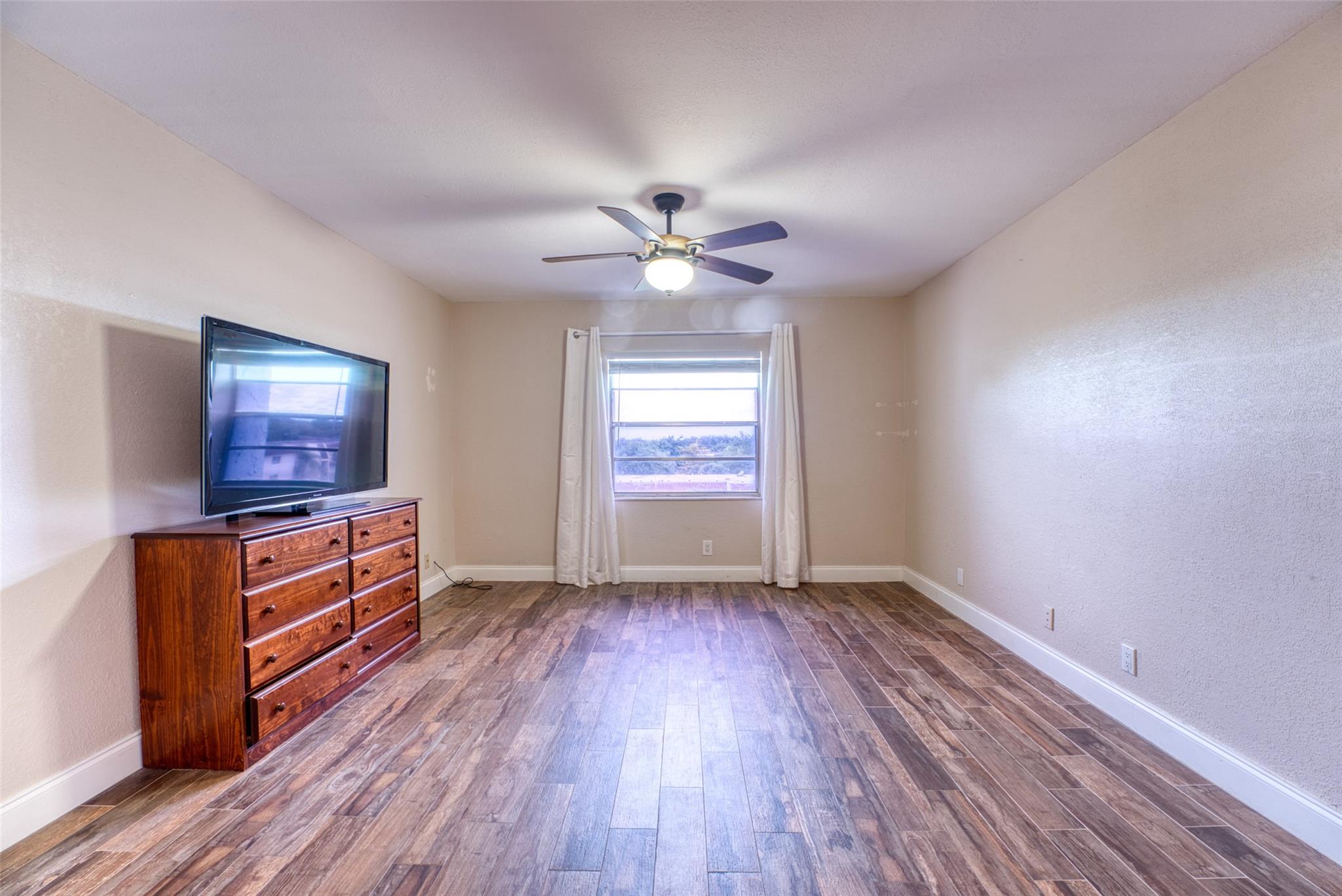 VILLAGE SQUARE CONDO - Residential