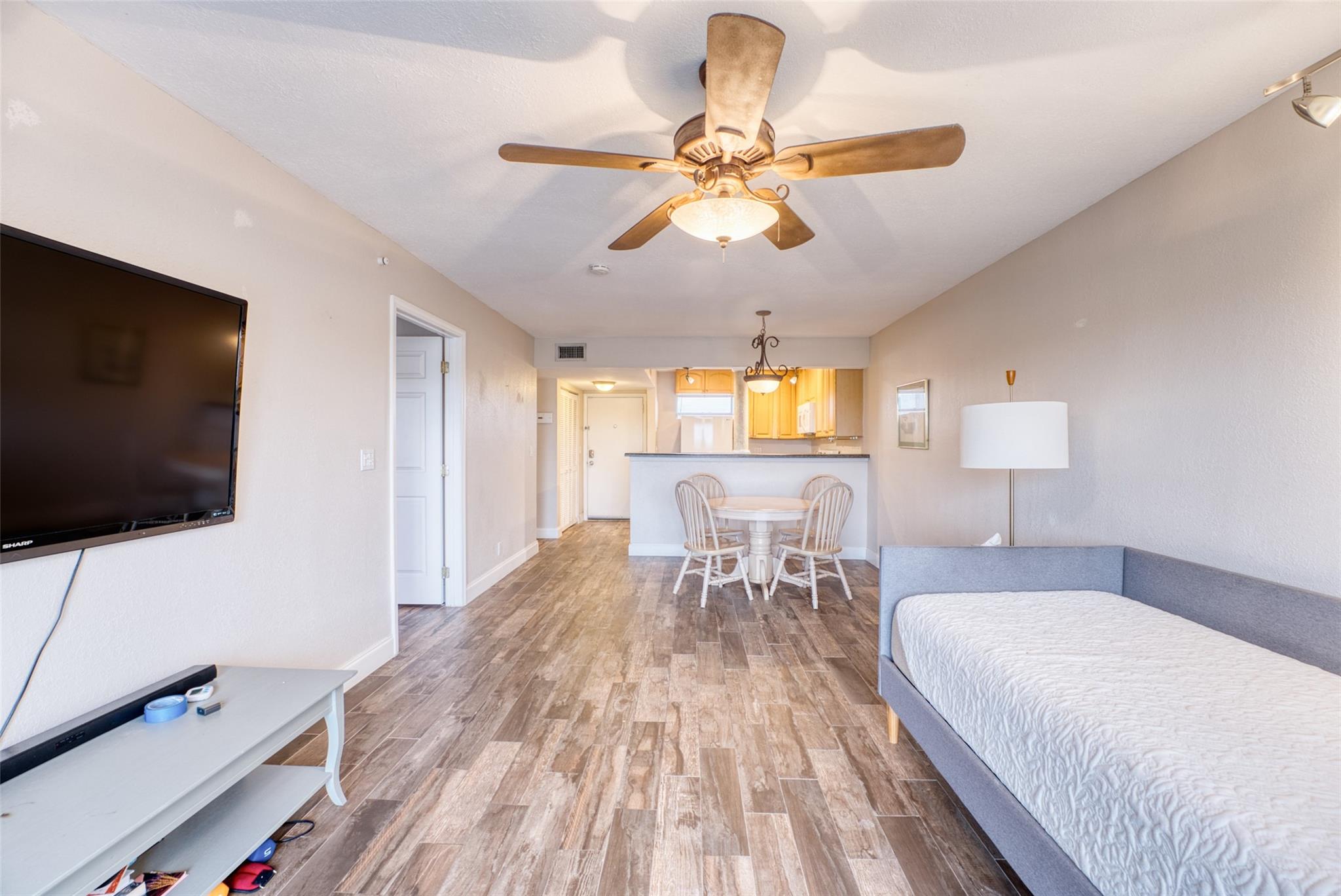 VILLAGE SQUARE CONDO - Residential