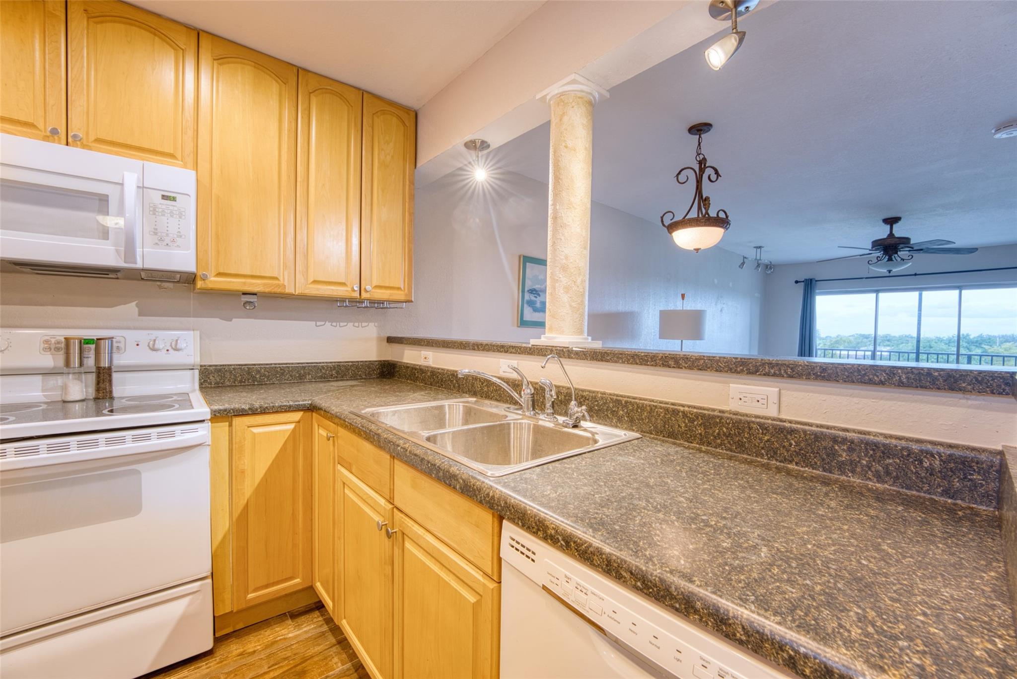 VILLAGE SQUARE CONDO - Residential