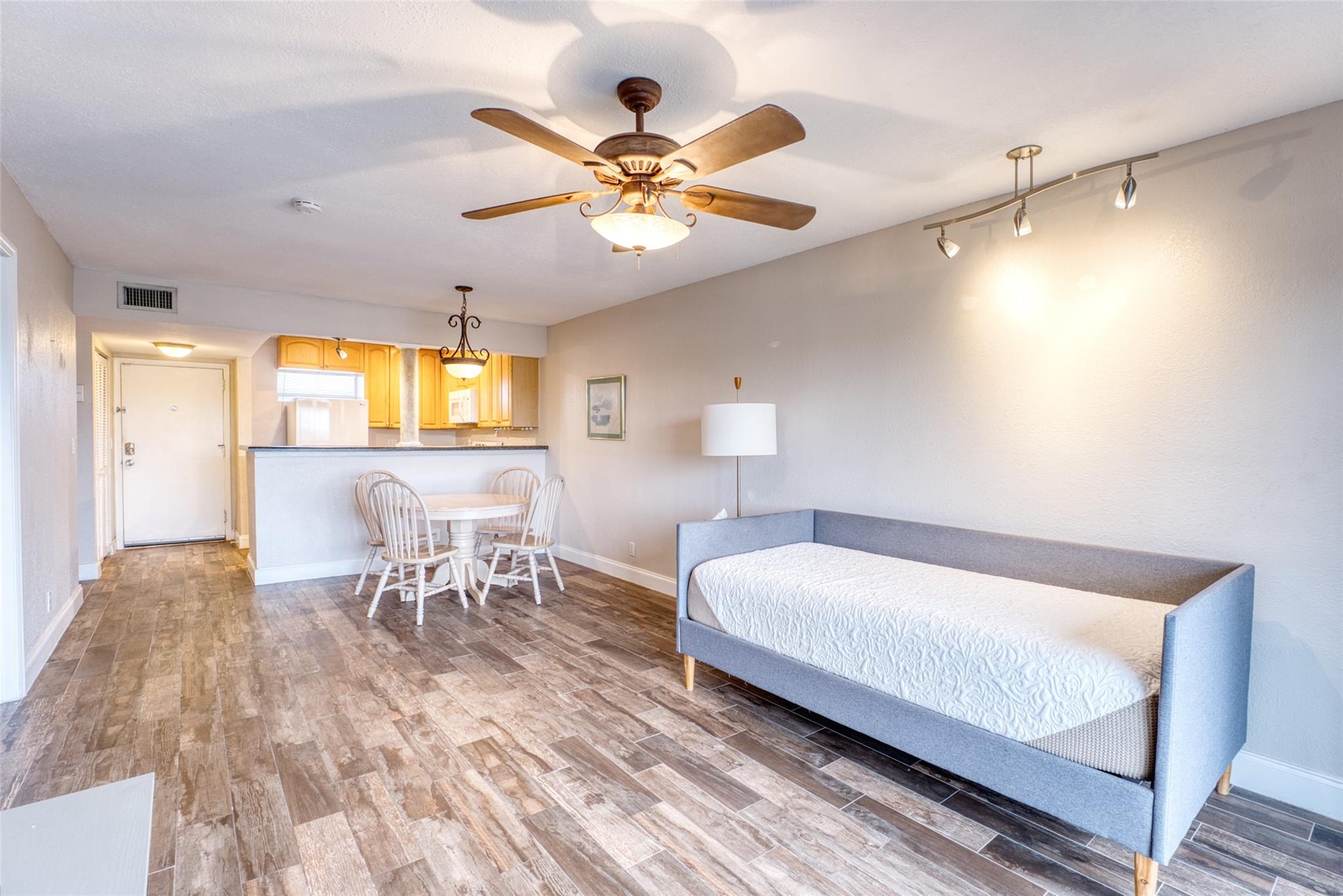 VILLAGE SQUARE CONDO - Residential