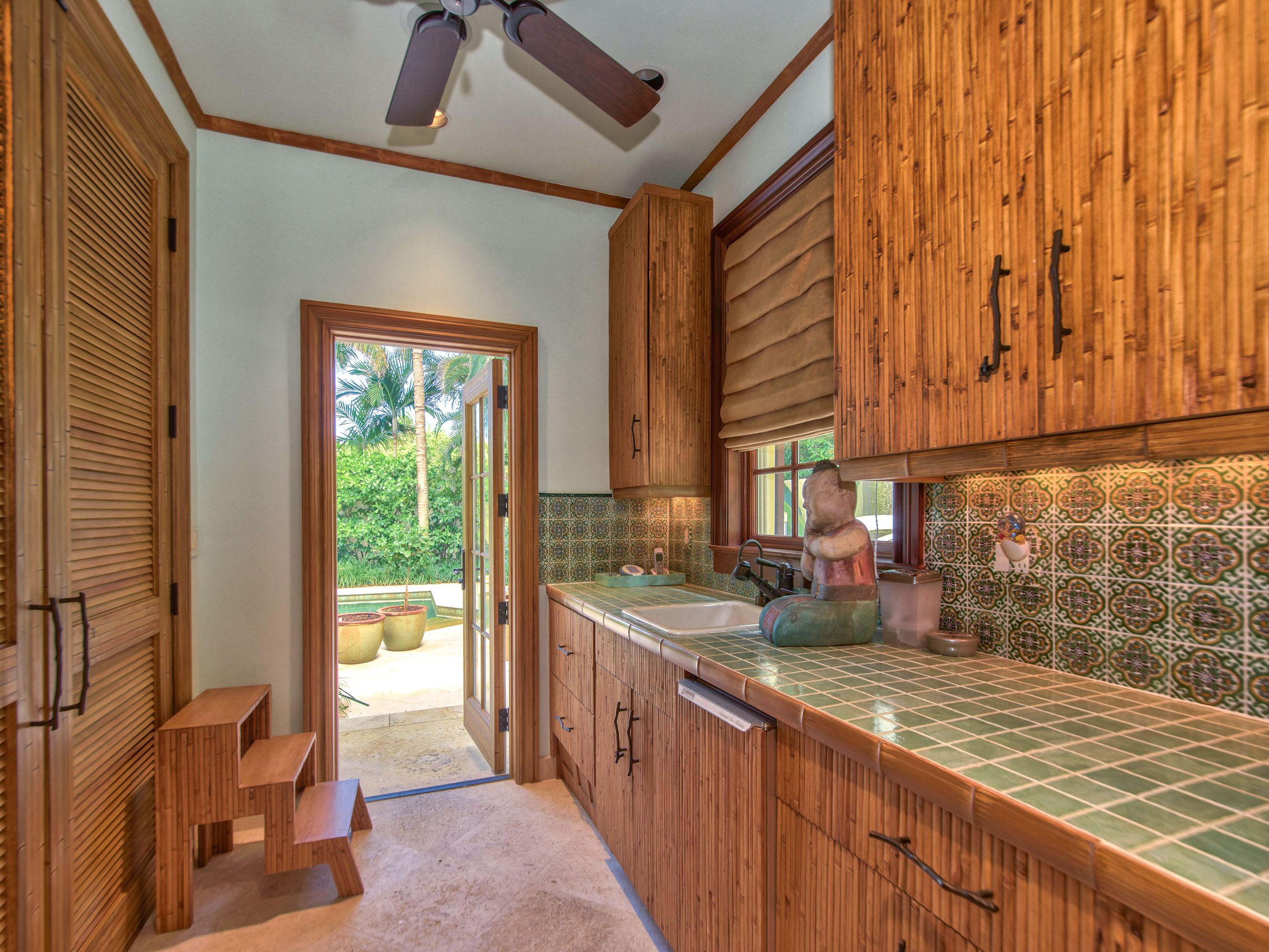 NORTH SHORE - Residential