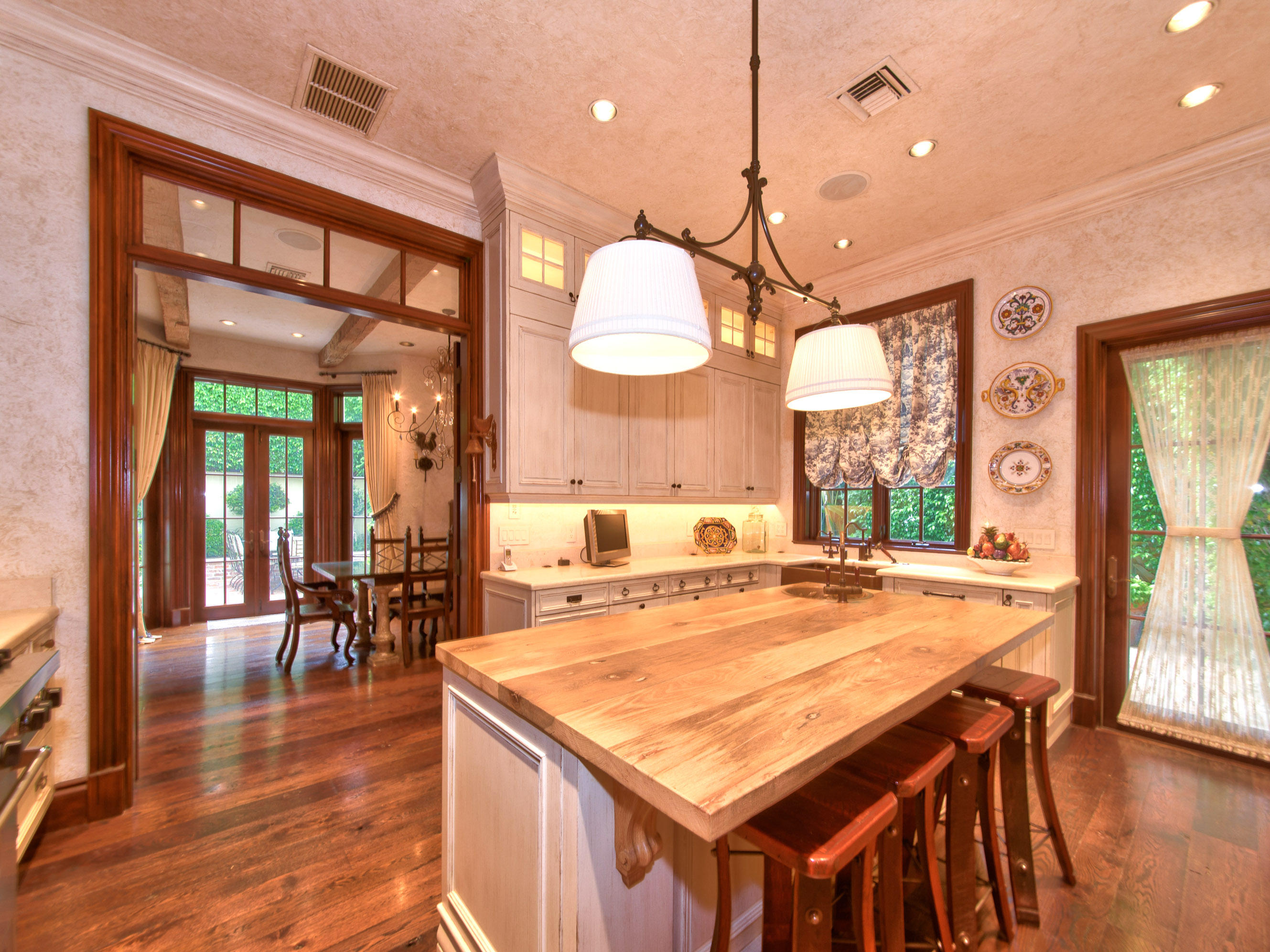 NORTH SHORE - Residential