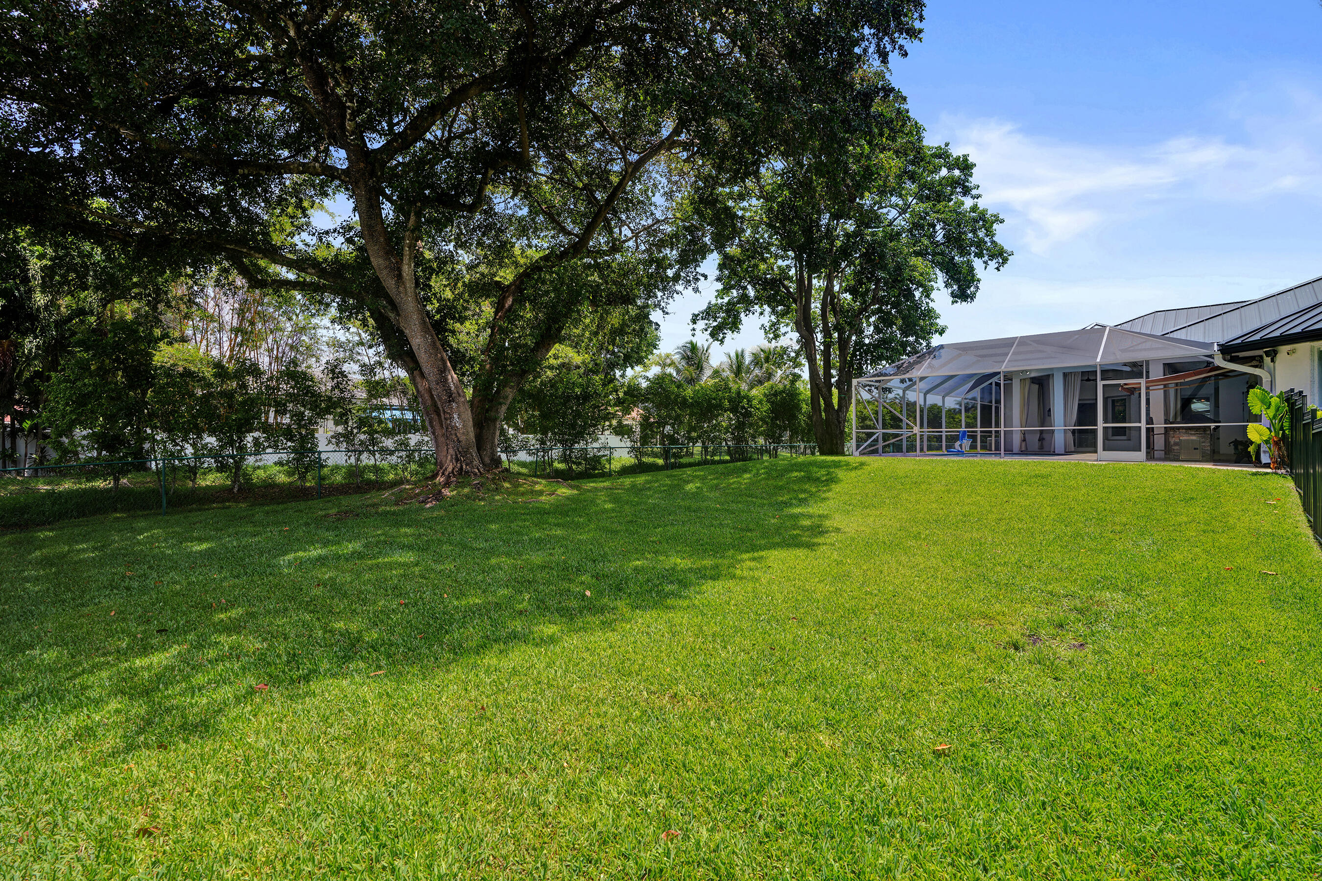 WHISPERING BROOKS ESTATES - Residential