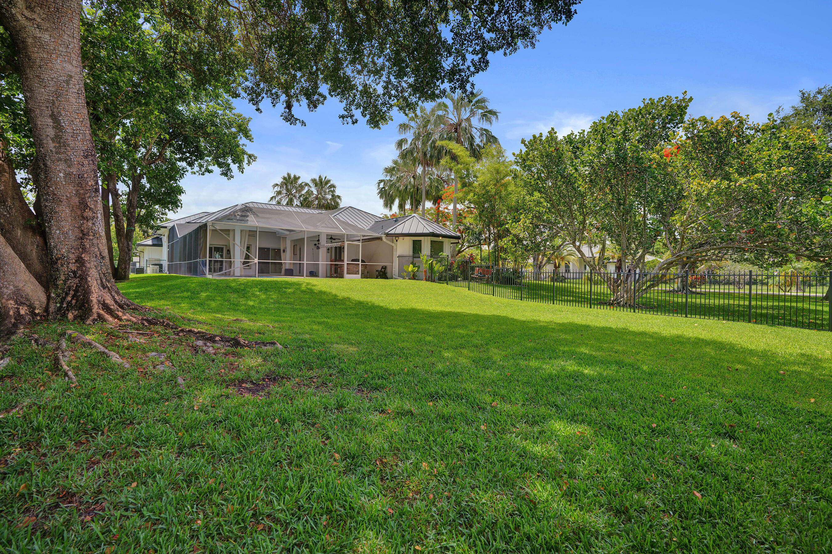 WHISPERING BROOKS ESTATES - Residential