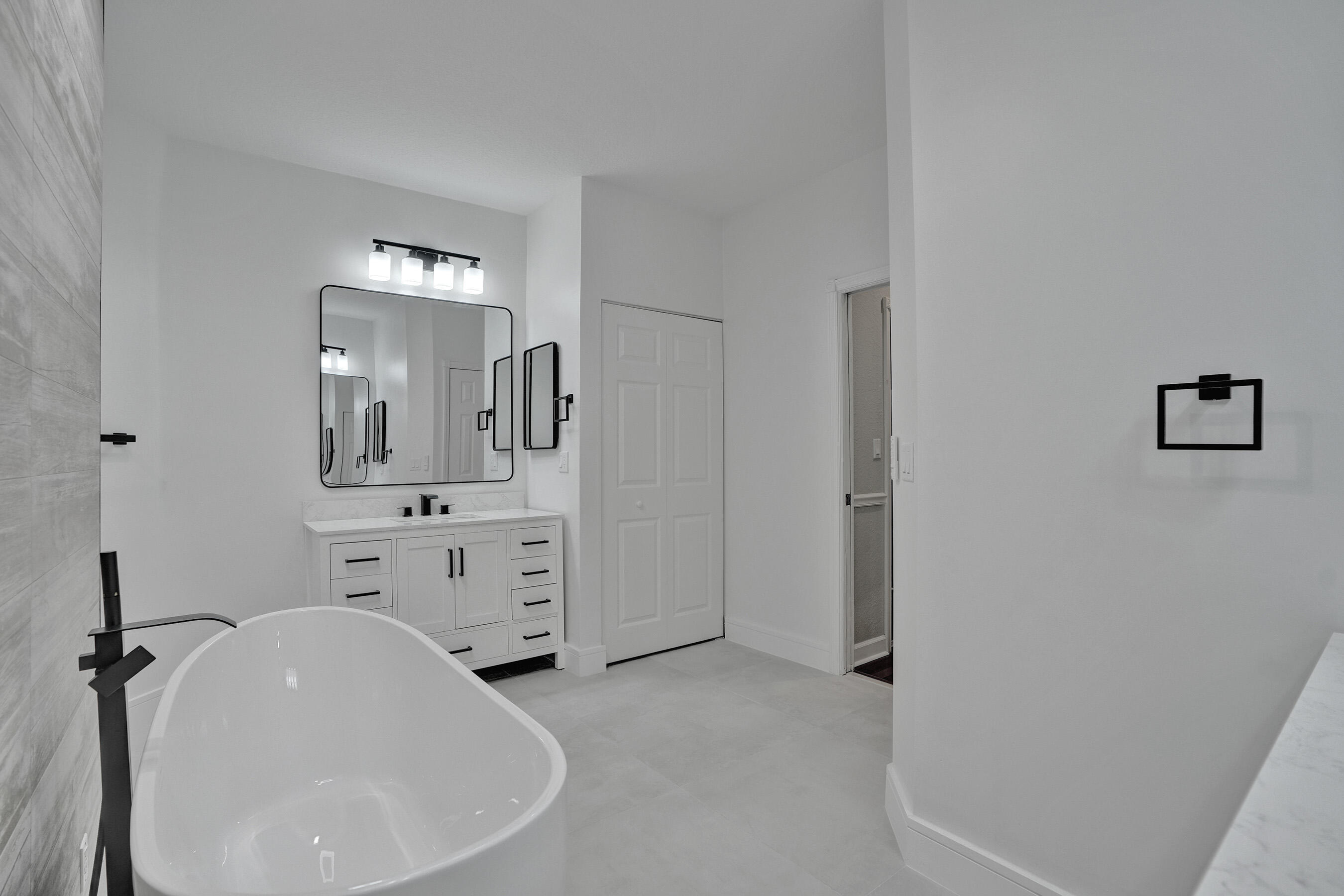 WHISPERING BROOKS ESTATES - Residential