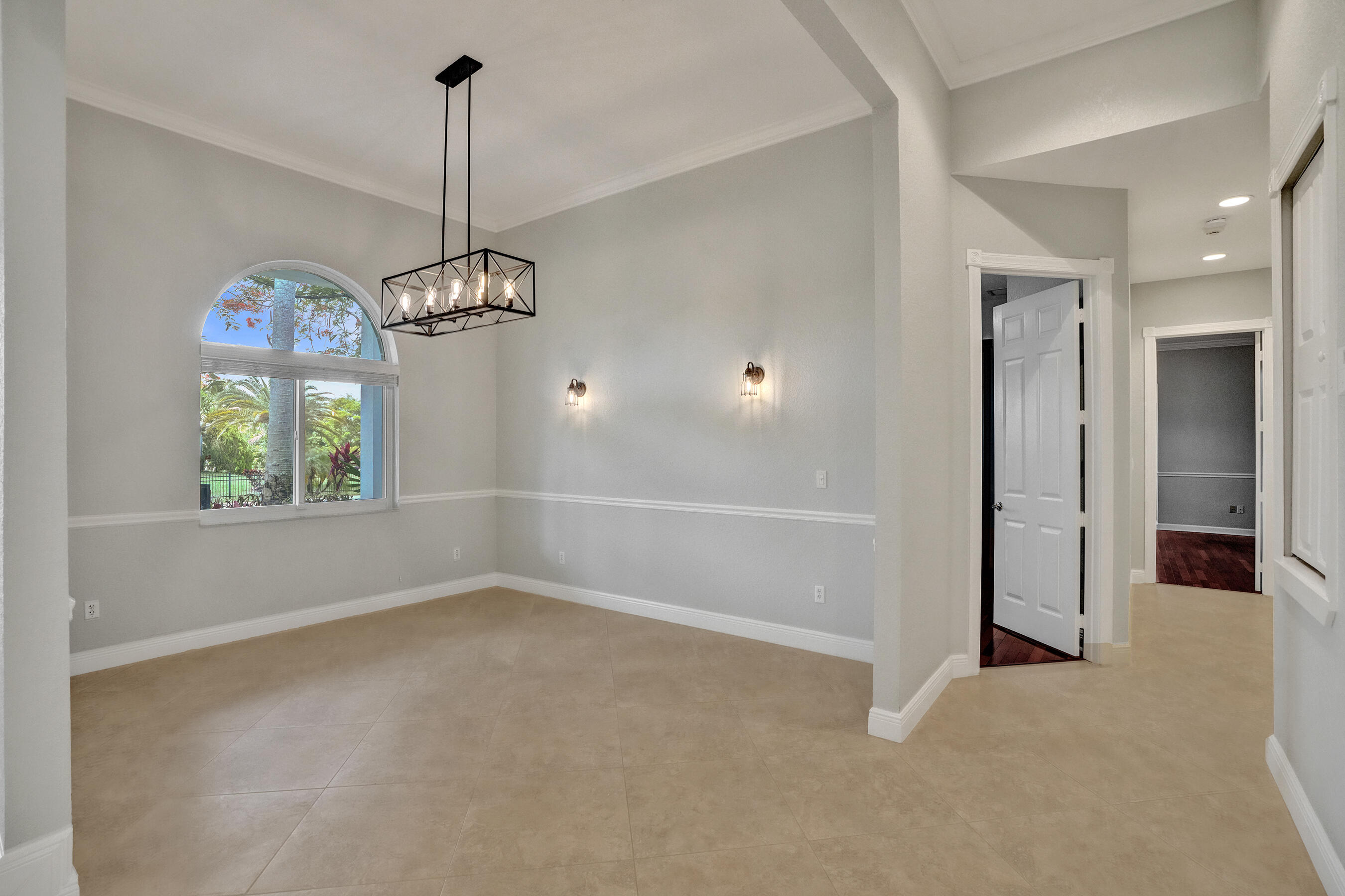 WHISPERING BROOKS ESTATES - Residential