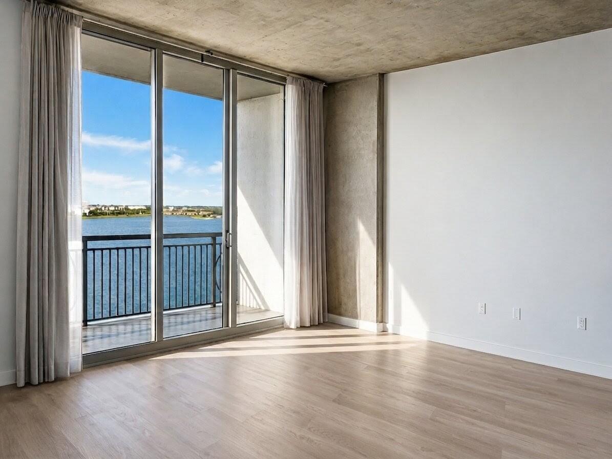 EDGE CONDO NO ONE - Residential