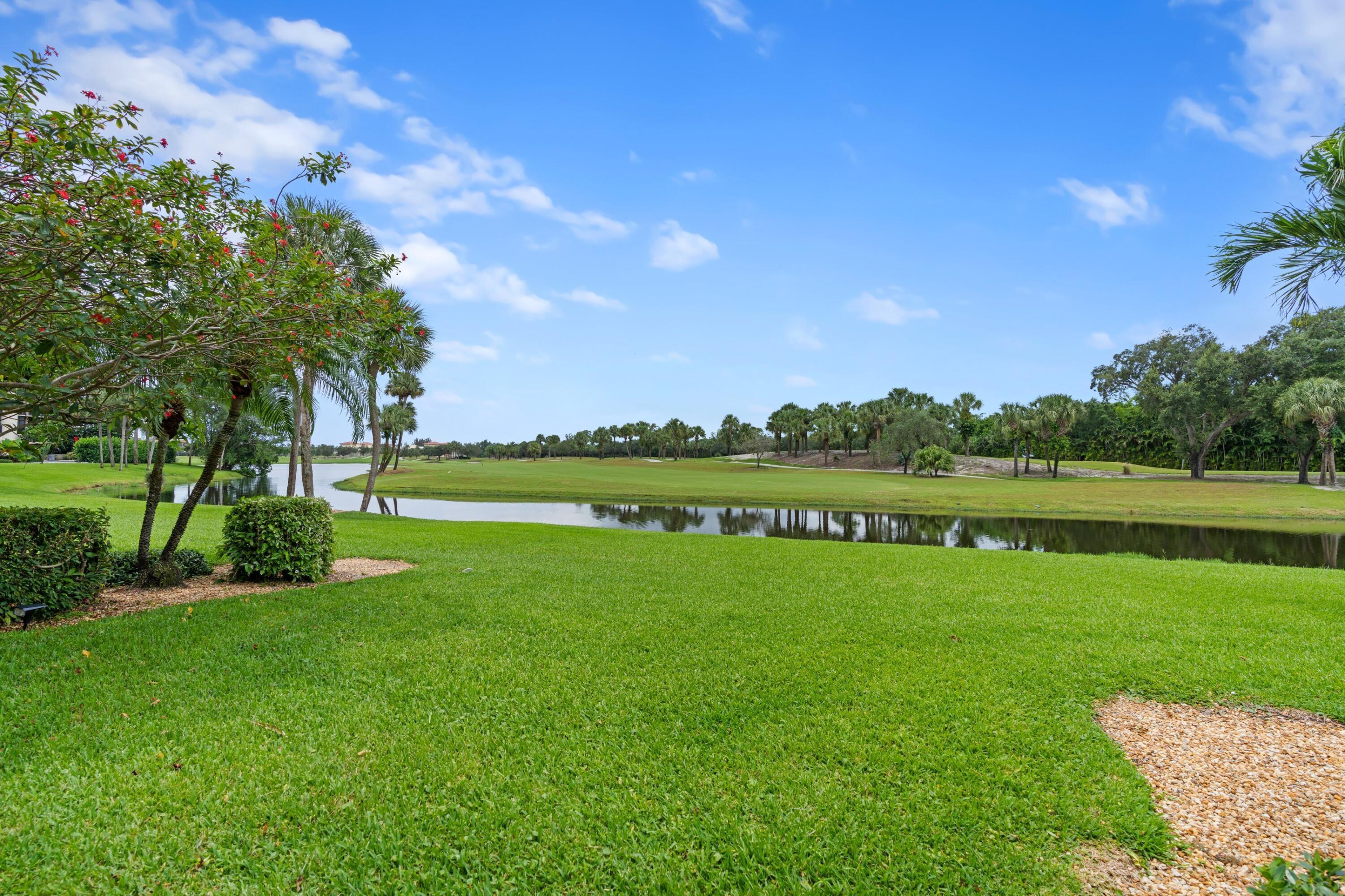 PARLIAMENT GOLF VILLAS CONDO - Residential