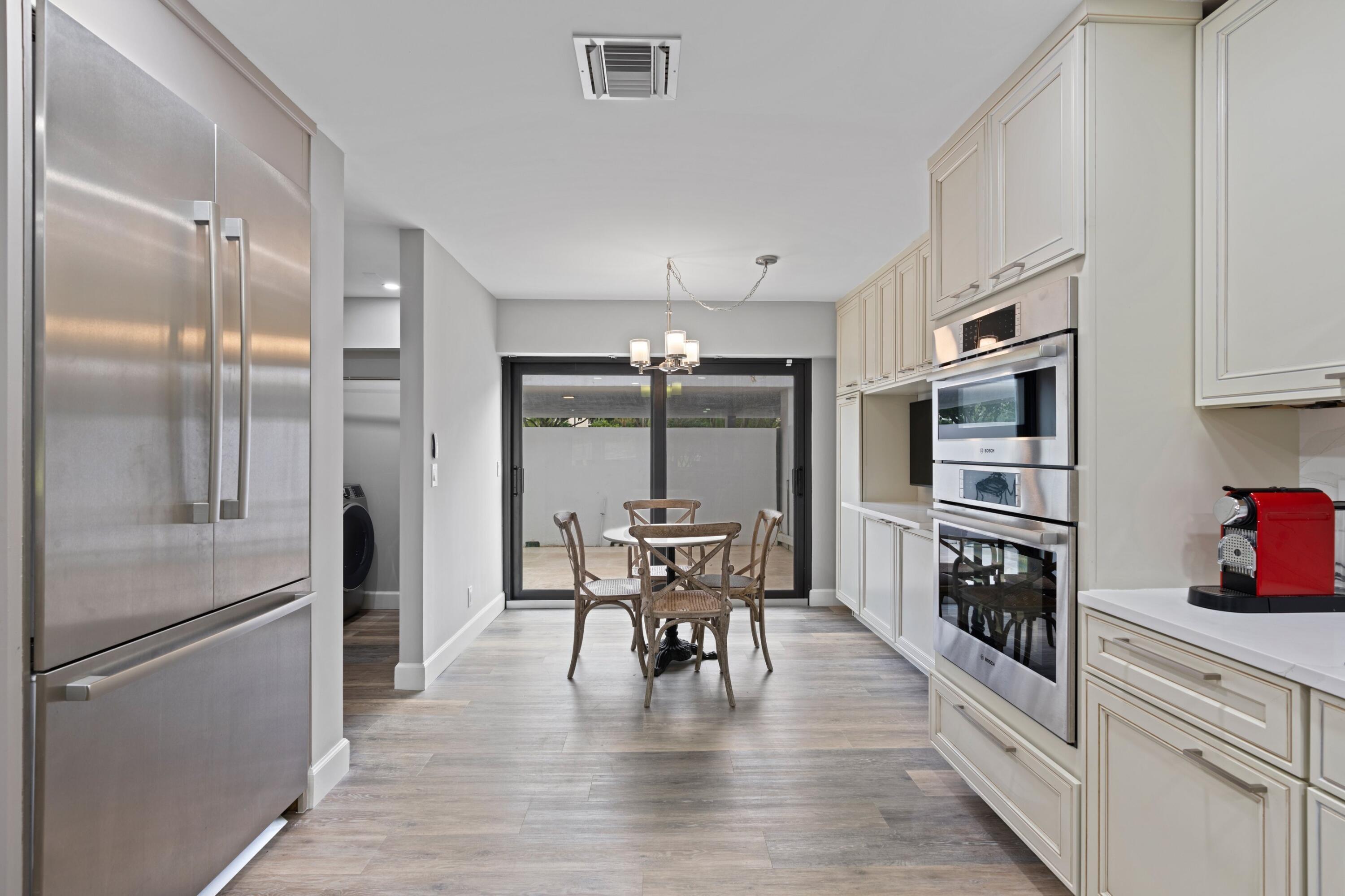 PARLIAMENT GOLF VILLAS CONDO - Residential