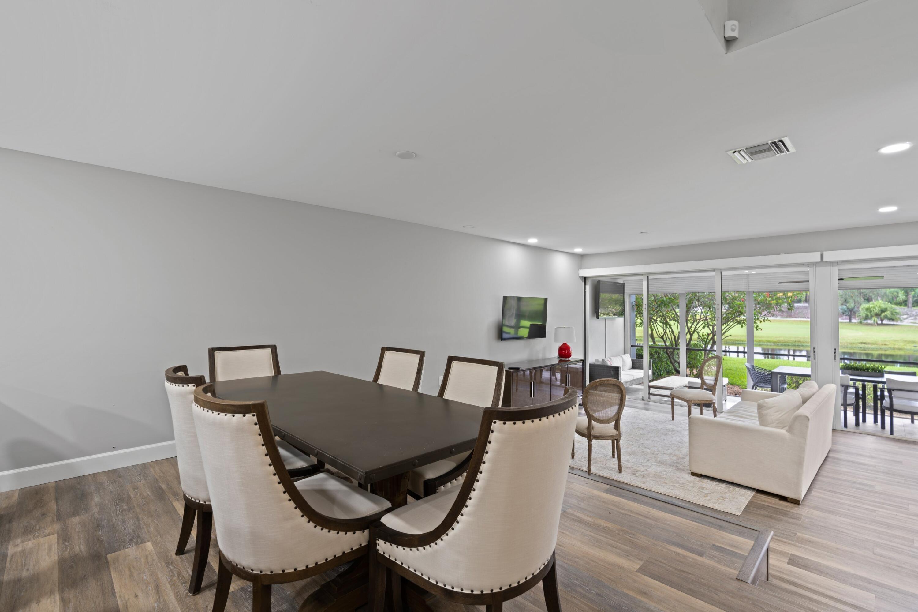 PARLIAMENT GOLF VILLAS CONDO - Residential