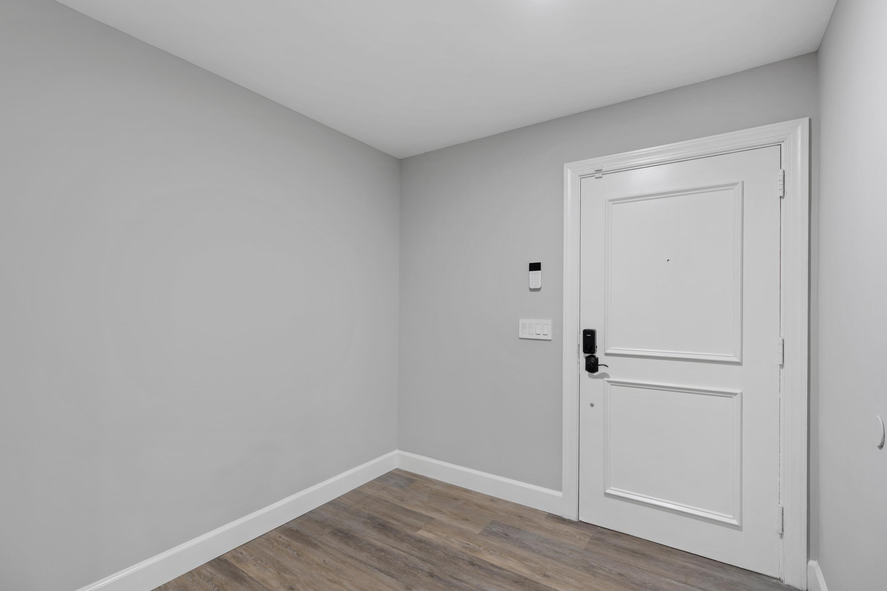 PARLIAMENT GOLF VILLAS CONDO - Residential