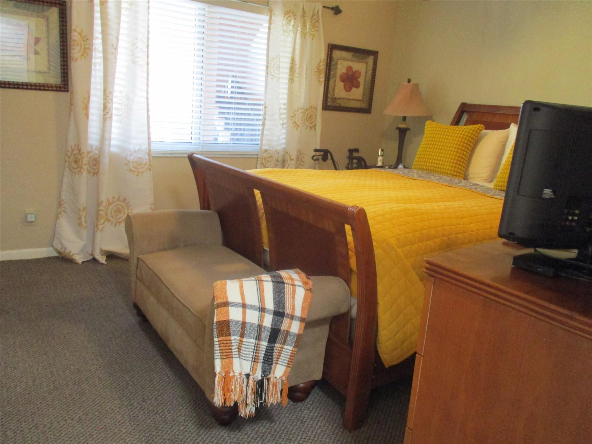 SUNRISE LAKES 130 CONDO - Residential