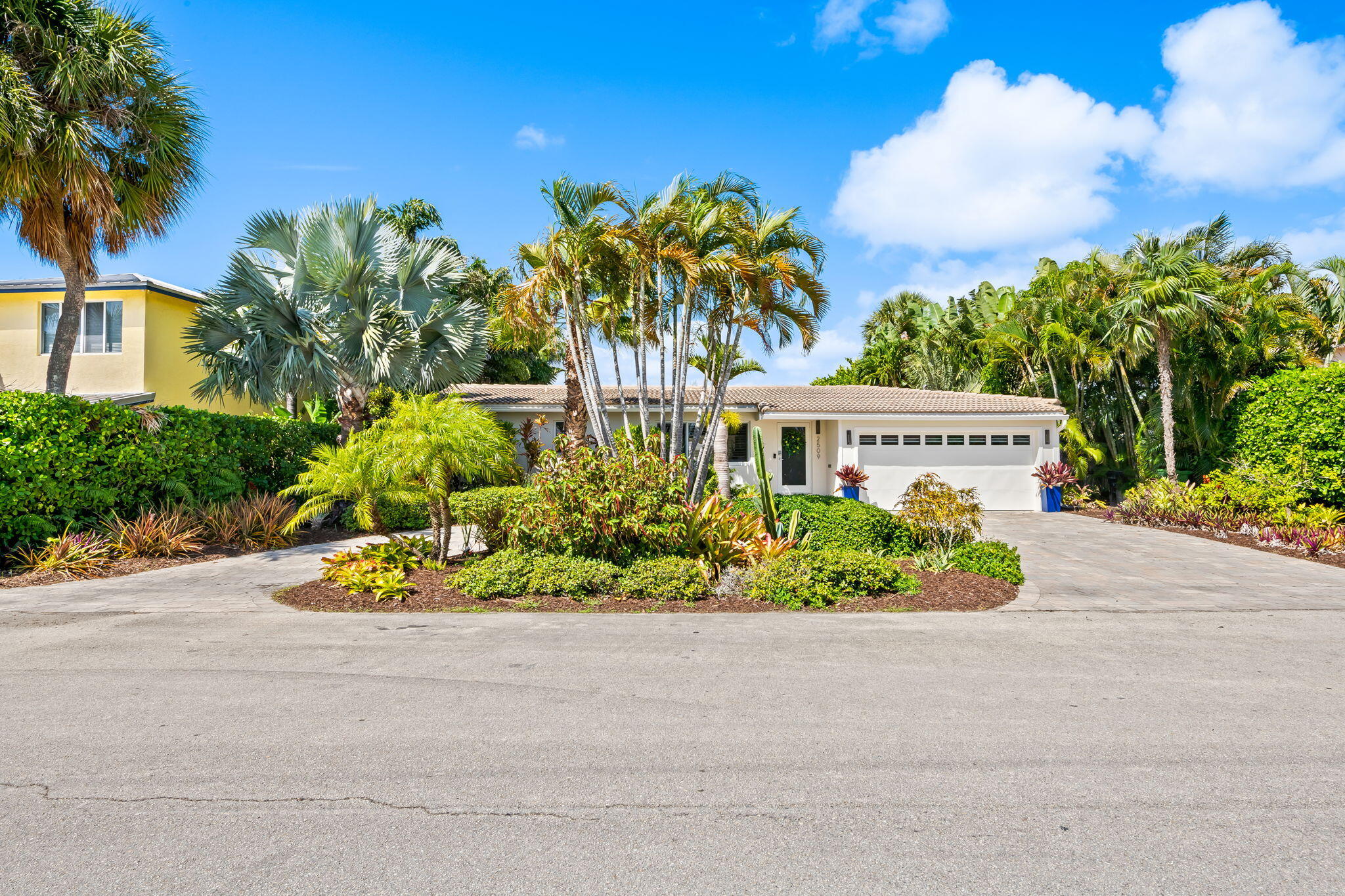 NORTH BAL HARBOUR - Residential Lease
