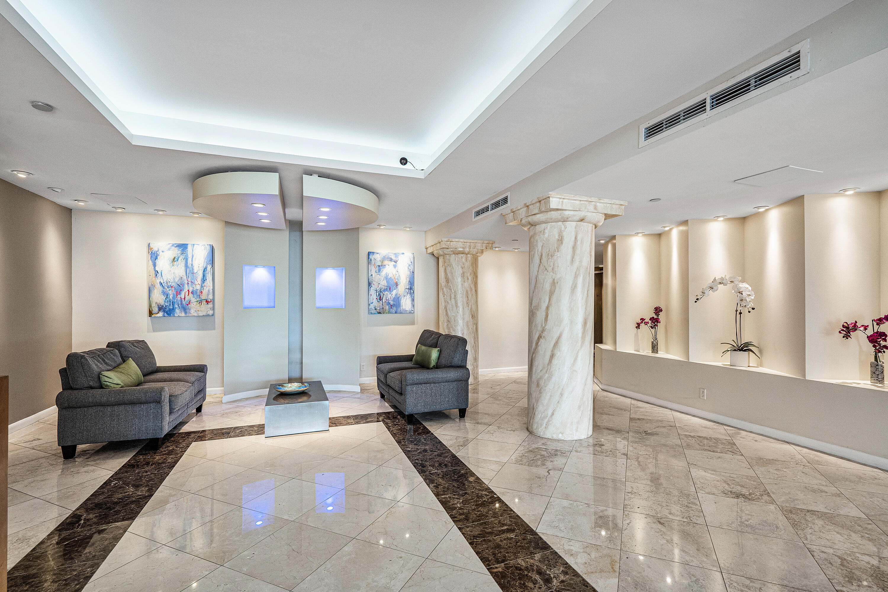 DORCHESTER OF PALM BEACH CONDO - Residential