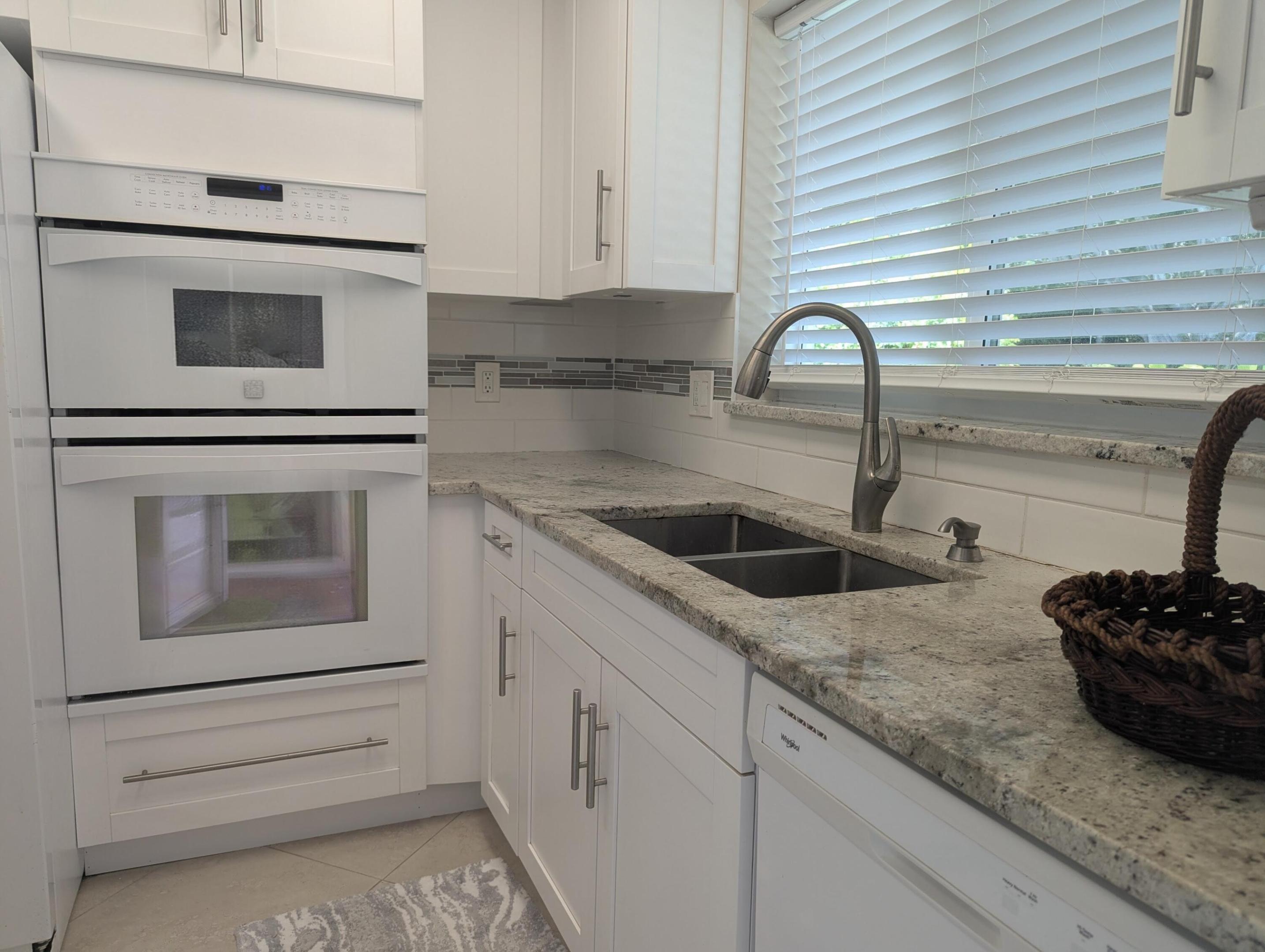 BLAIR HOUSE CONDO A - Residential Lease