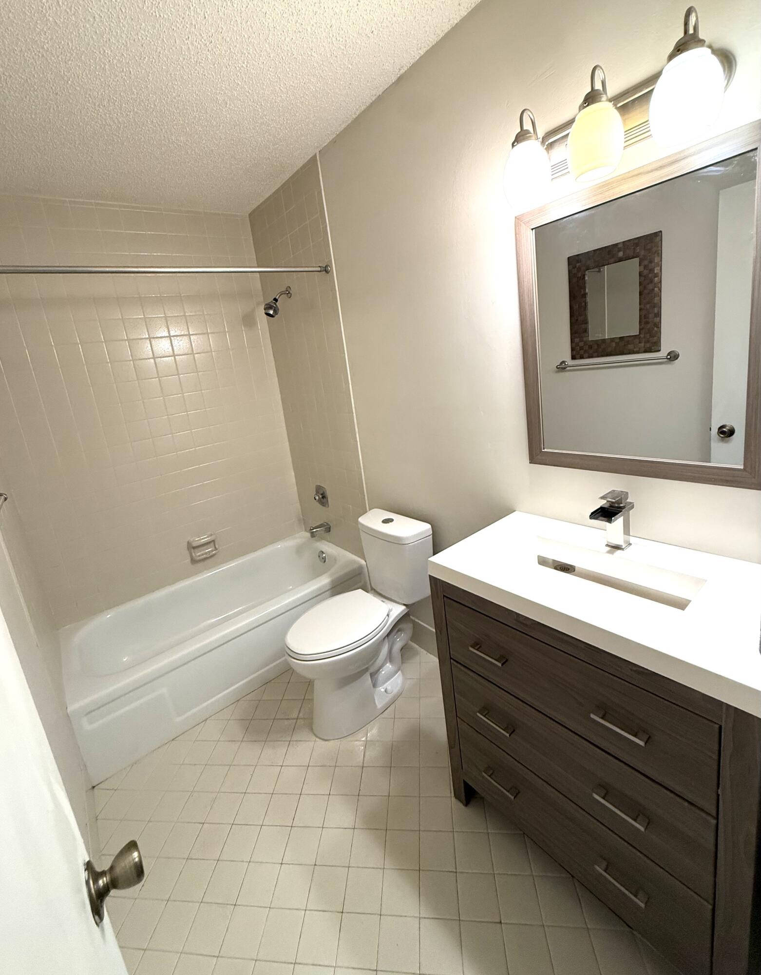 HAMMOCK OF SANDALFOOT - Residential Lease