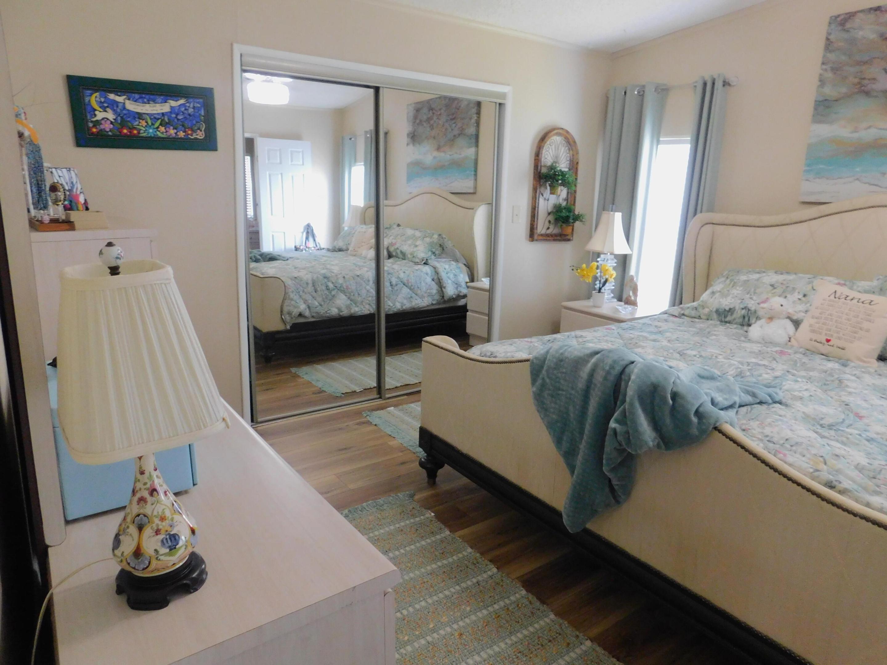 TROPICAL ISLES - Residential