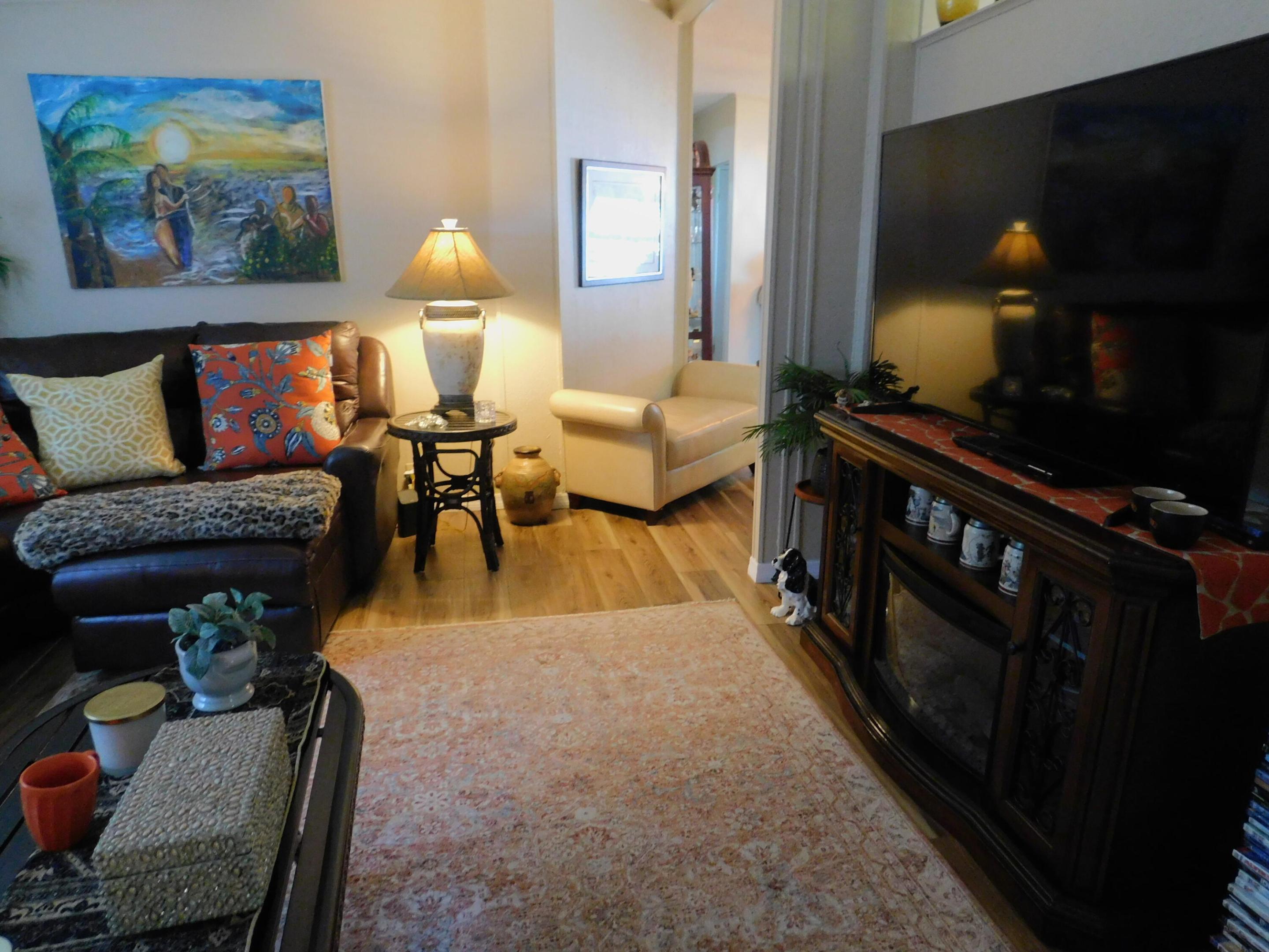 TROPICAL ISLES - Residential