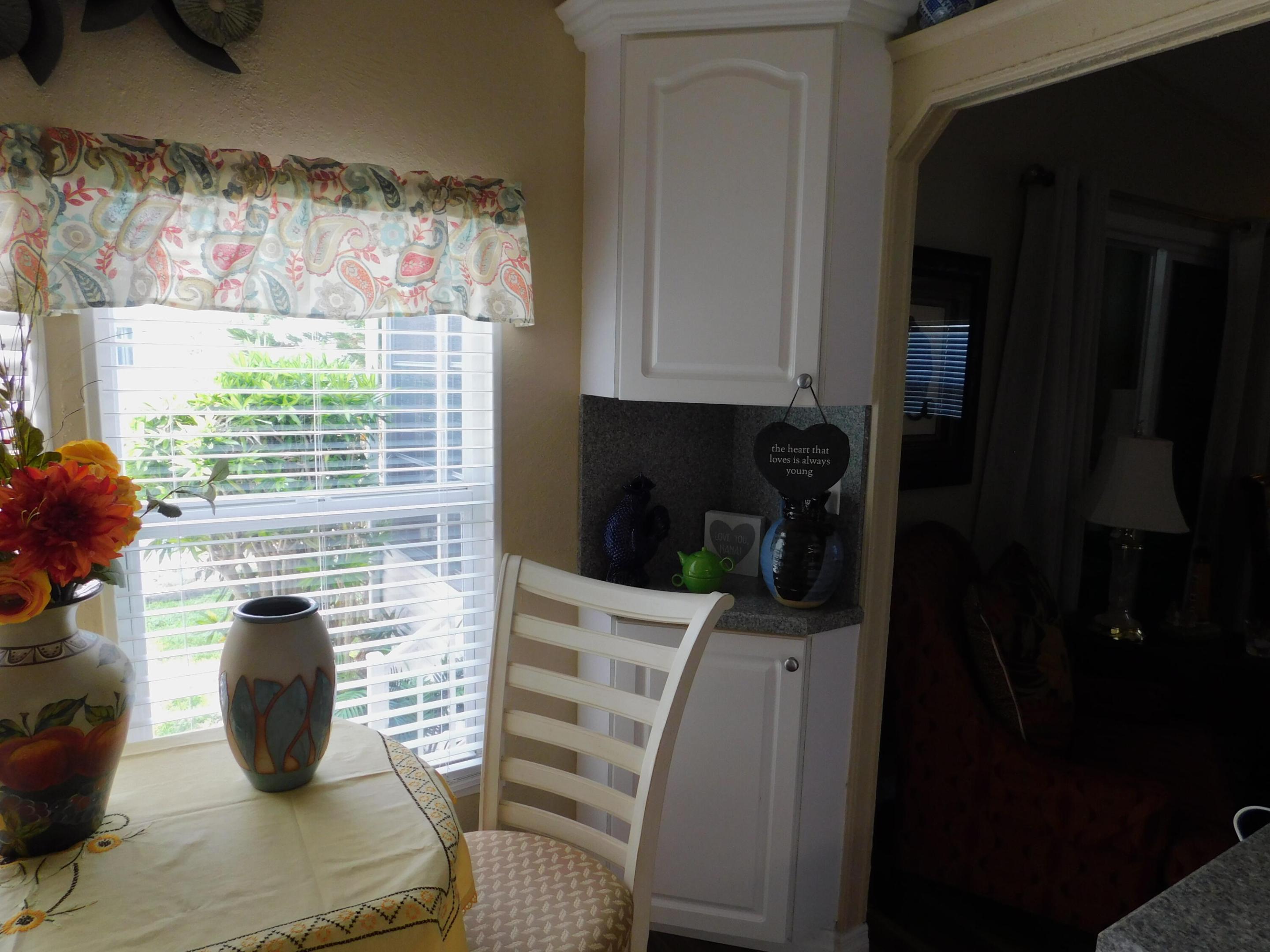 TROPICAL ISLES - Residential
