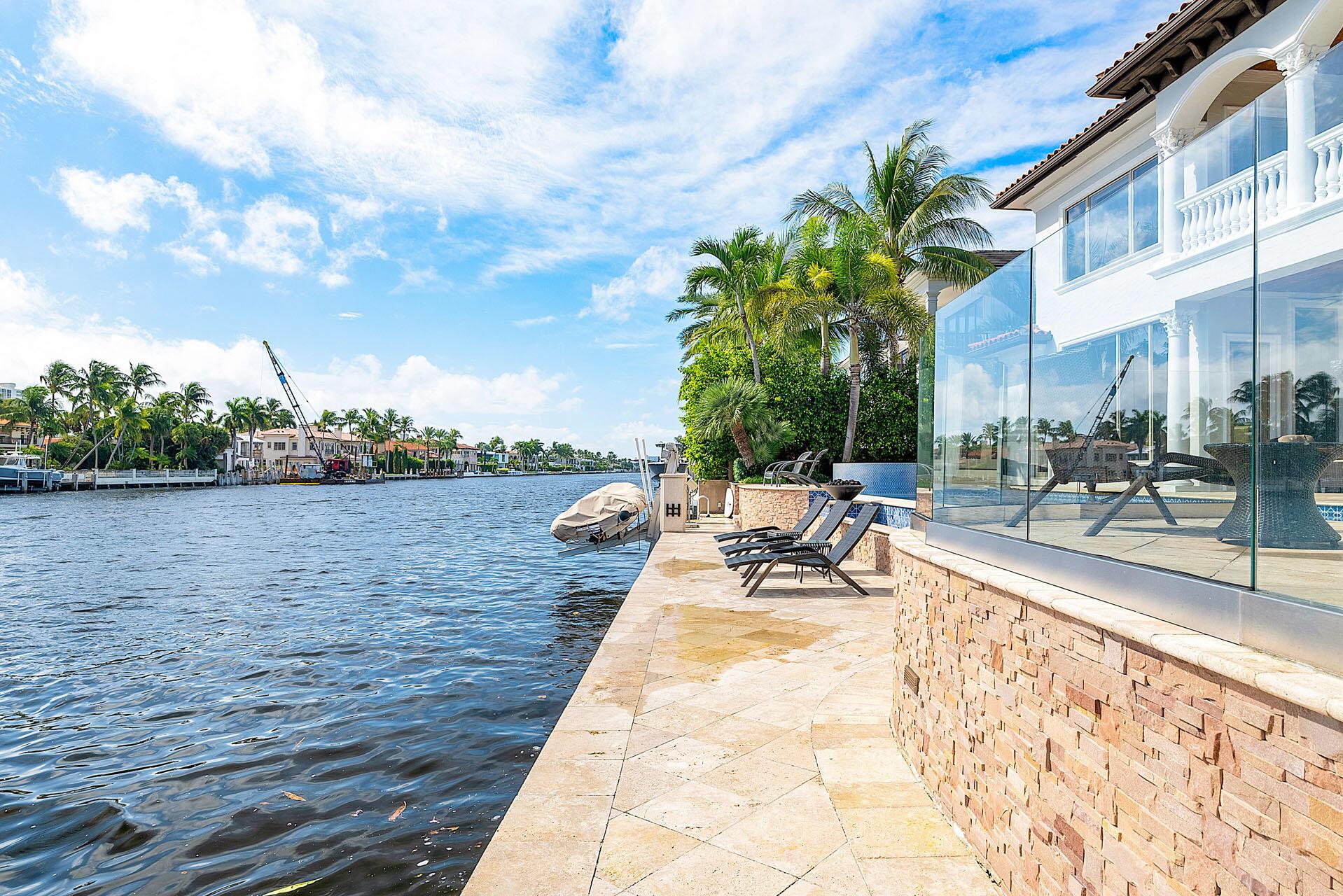 ROYAL PALM YACHT & COUNTRY CLUB - Residential
