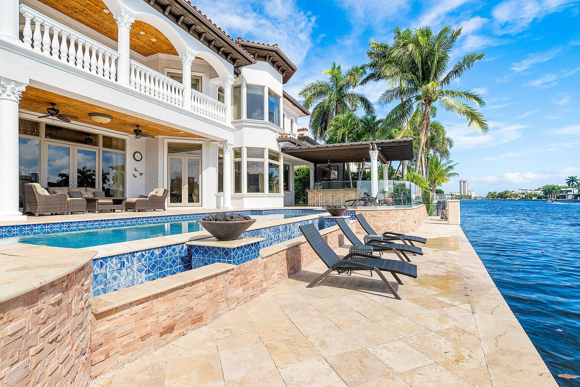 ROYAL PALM YACHT & COUNTRY CLUB - Residential