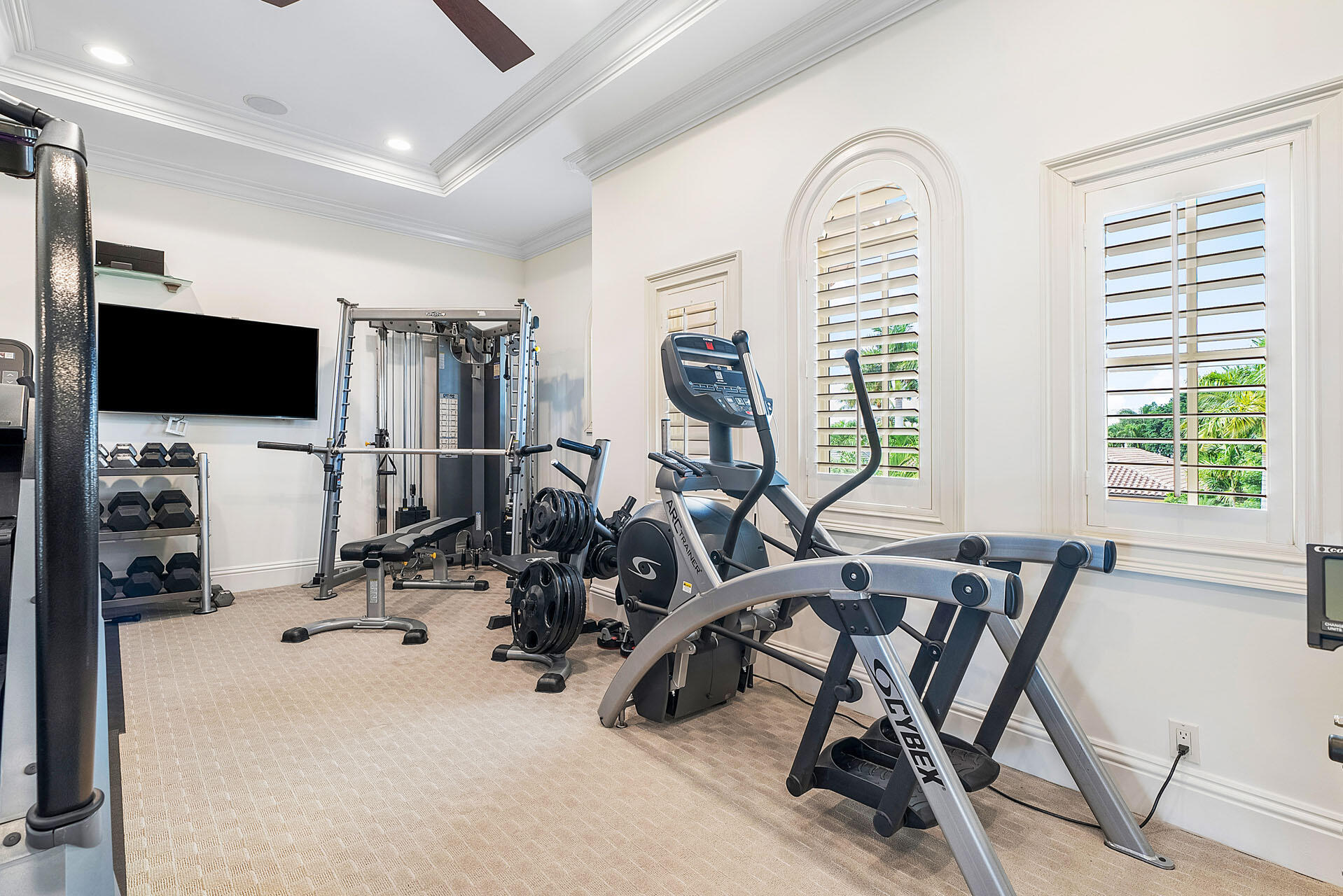 ROYAL PALM YACHT & COUNTRY CLUB - Residential