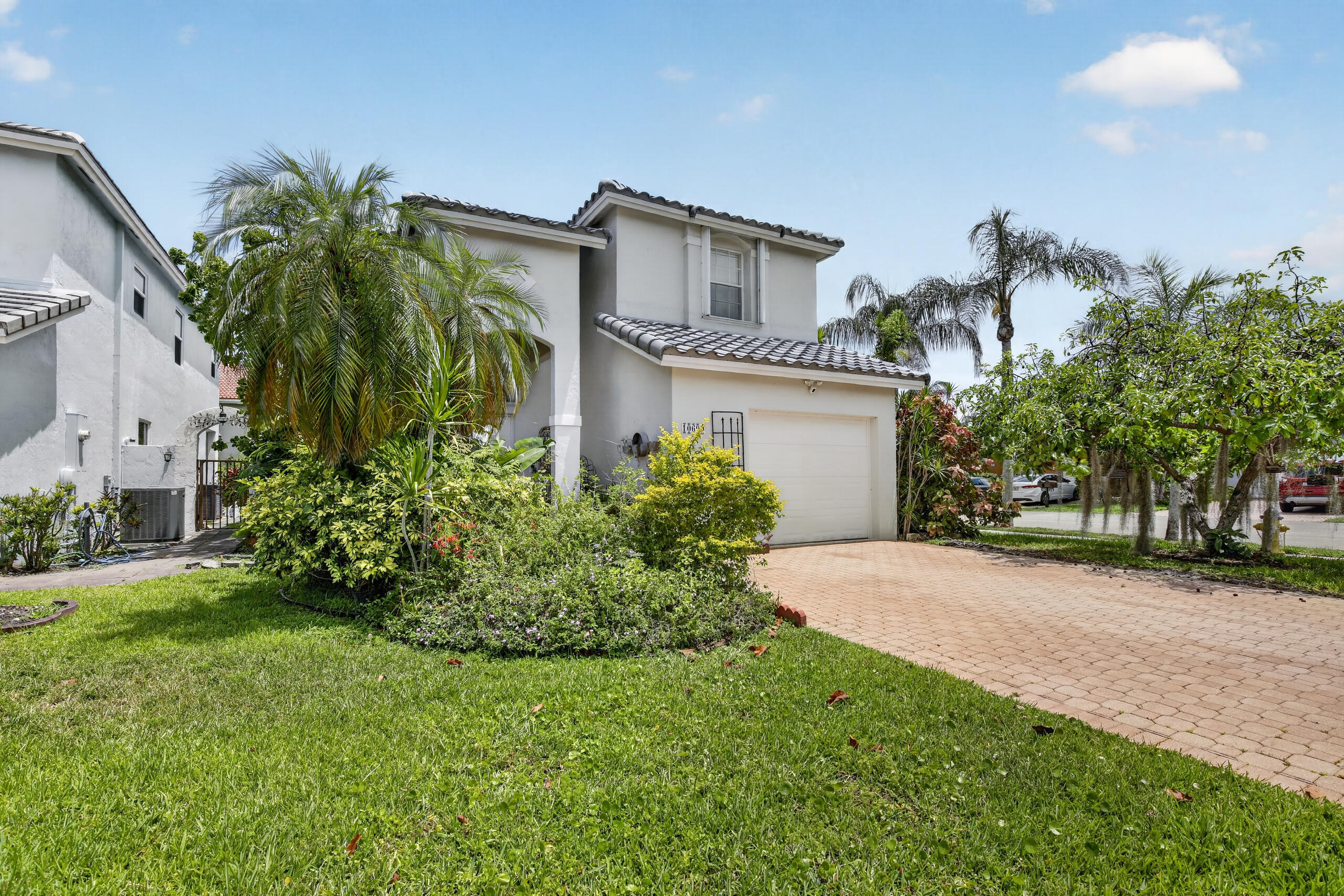 PEMBROKE POINTE PARCEL - Residential