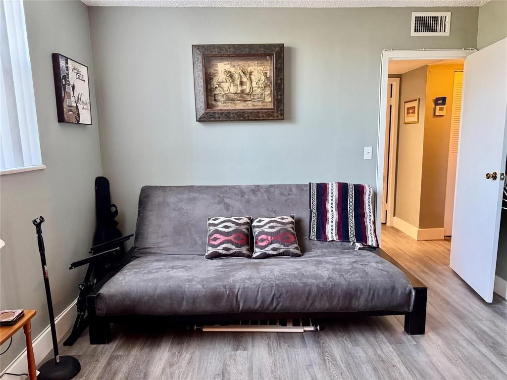 COURTYARDS OF BROWARD - Residential Lease