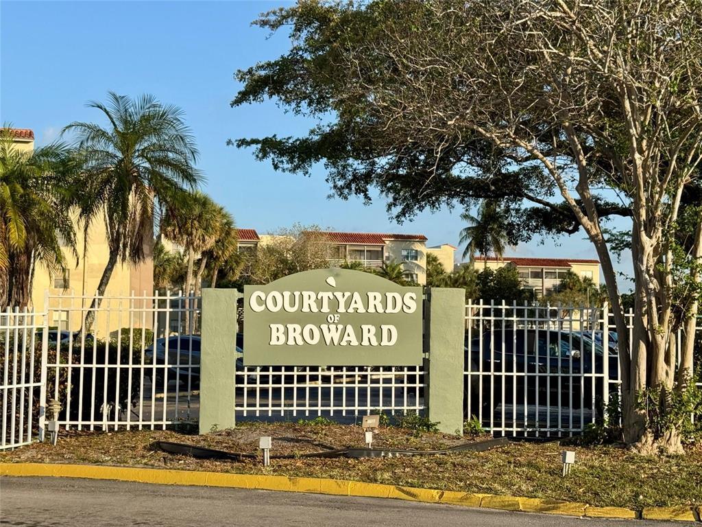 COURTYARDS OF BROWARD - Residential Lease