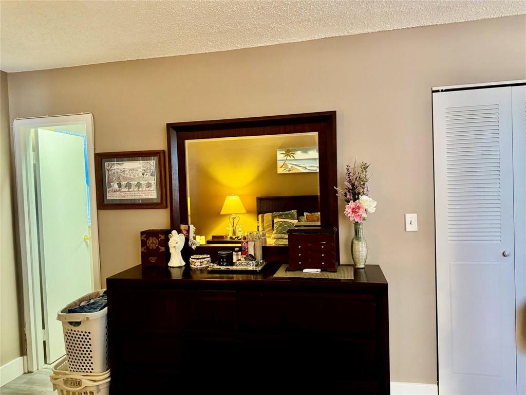 COURTYARDS OF BROWARD - Residential Lease