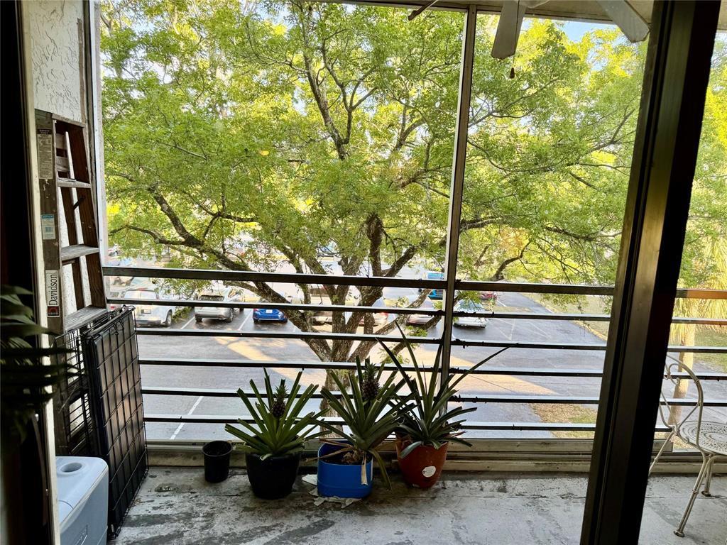 COURTYARDS OF BROWARD - Residential Lease