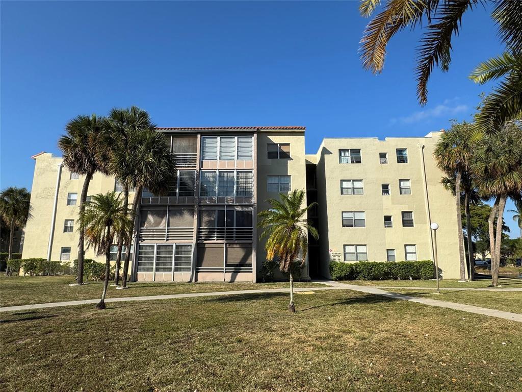 Beautiful 2 bedroom 2 bath corner unit is located on the 3rd floor of The Courtyards of Broward, just steps from the stairs and elevator for added convenience. The condo features a modern kitchen with stainless steel appliances, new laminate flooring, a renovated guest bathroom, and spacious walk-in closets. Relax and unwind on the screened-in patio with peaceful views. The community offers great amenities including a pool, fitness center, clubhouse, and more. Ideally situated near shopping, dining, major highways, and public transportation. All ages welcome. Association requires a 650+ credit score. Schedule your private showing today!